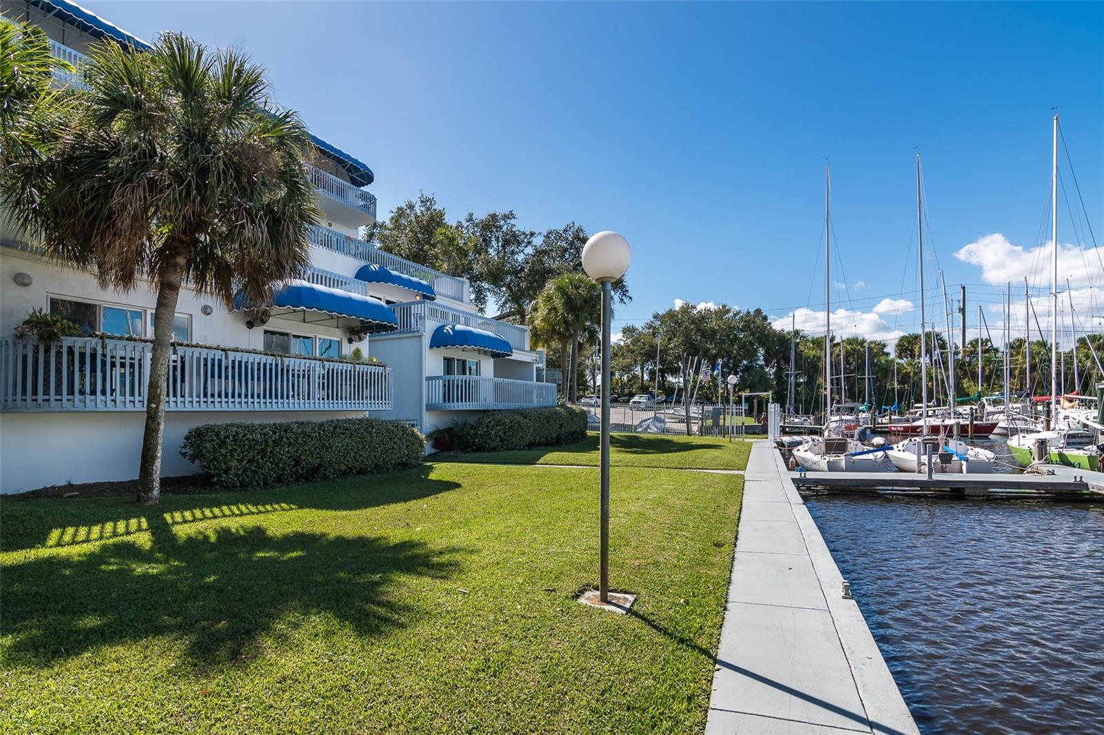 Image 41 of 46 For 1208 River Drive 401