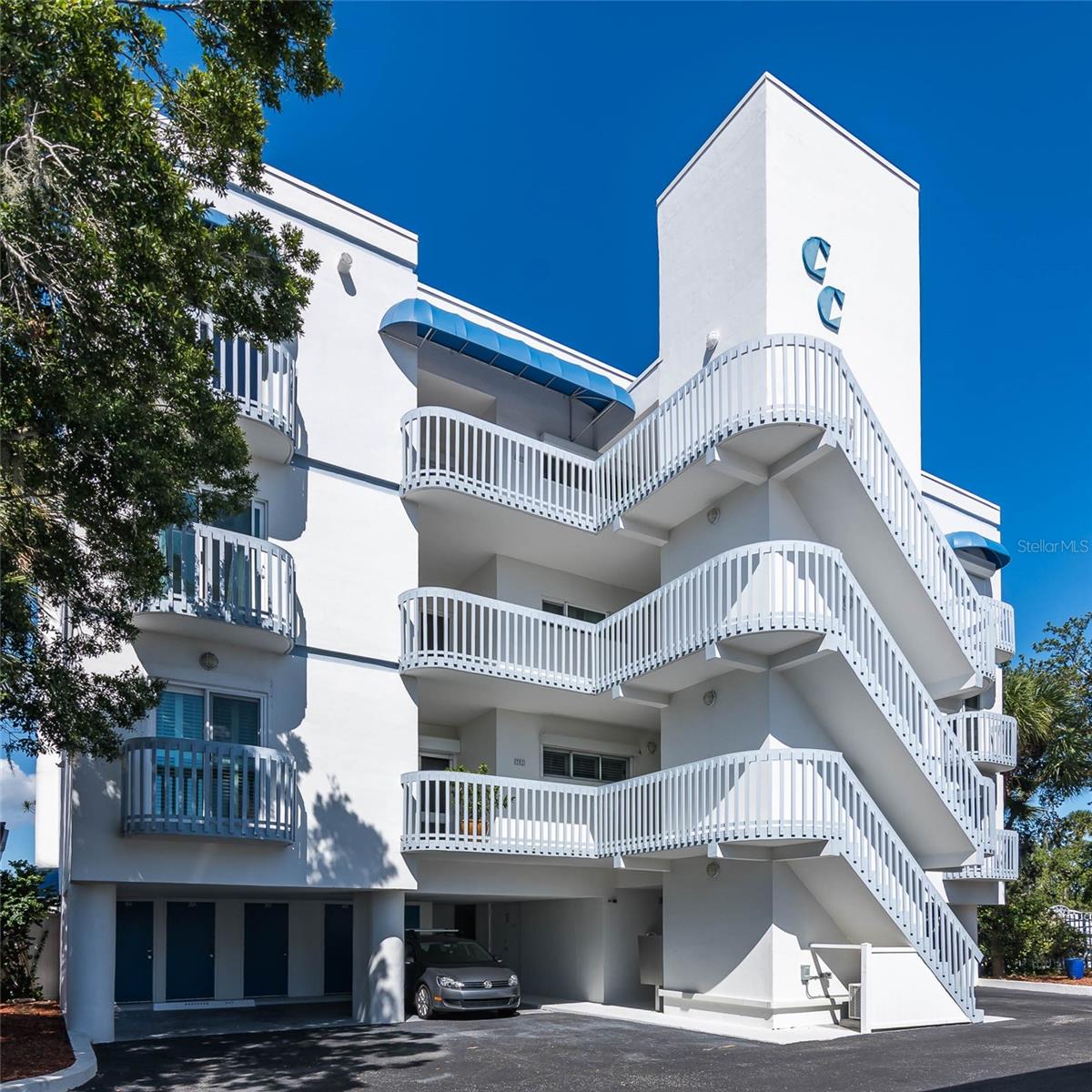 Image 5 of 46 For 1208 River Drive 401