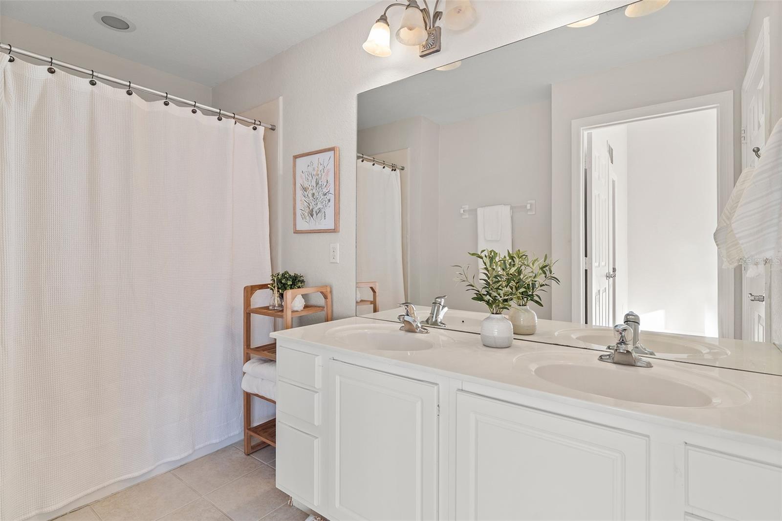 Image 17 of 36 For 2864 Polana St  106