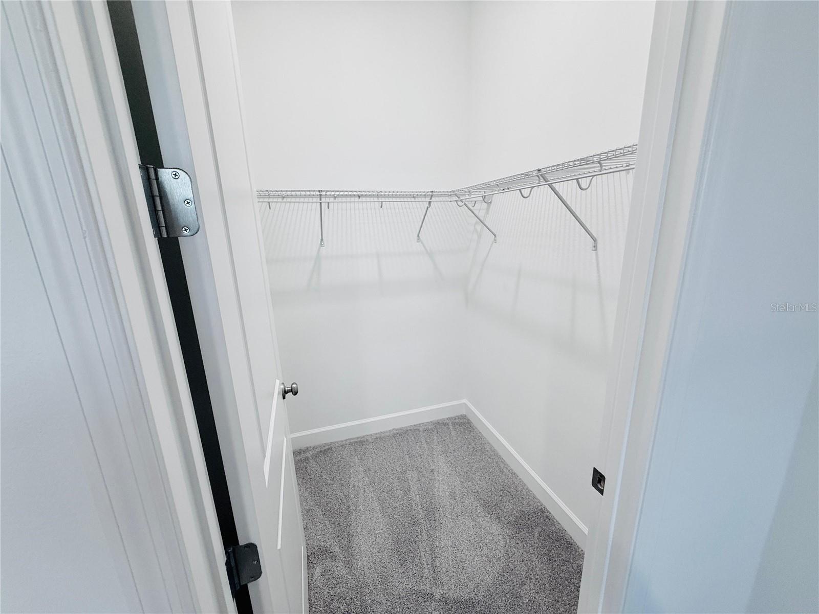 Image 16 of 52 For 12585 Clear Sapphire Drive