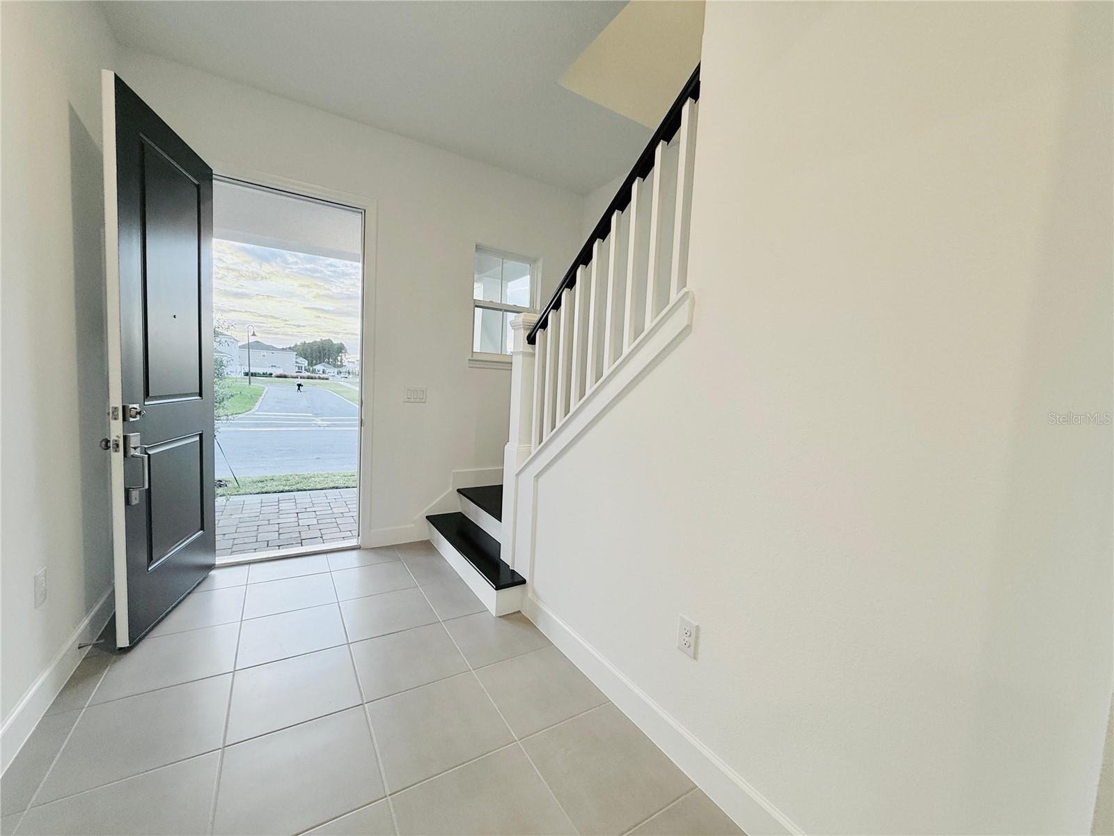 Image 19 of 52 For 12585 Clear Sapphire Drive