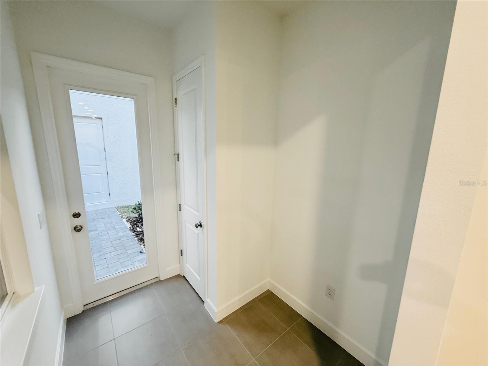 Image 24 of 52 For 12585 Clear Sapphire Drive