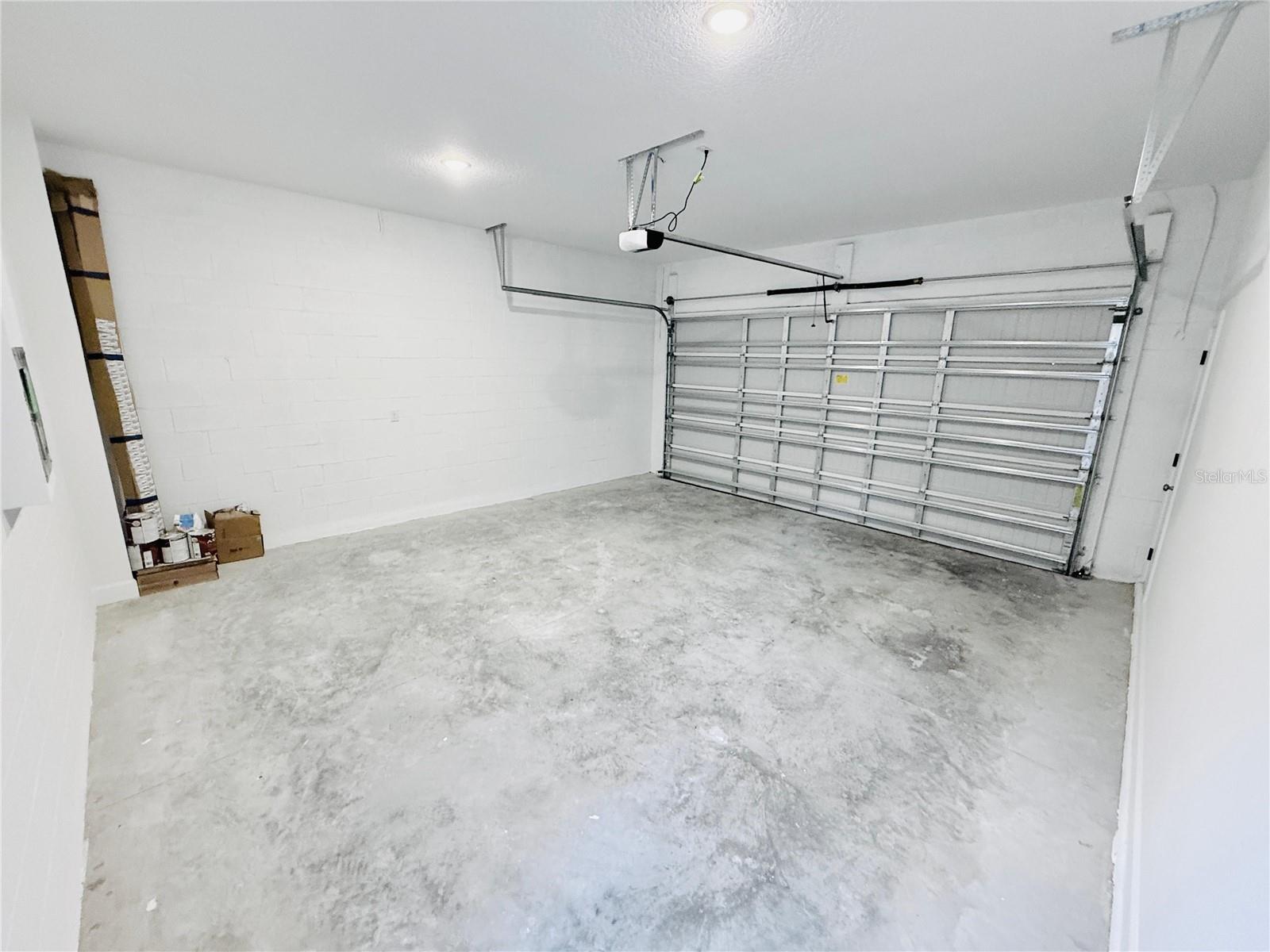 Image 27 of 52 For 12585 Clear Sapphire Drive