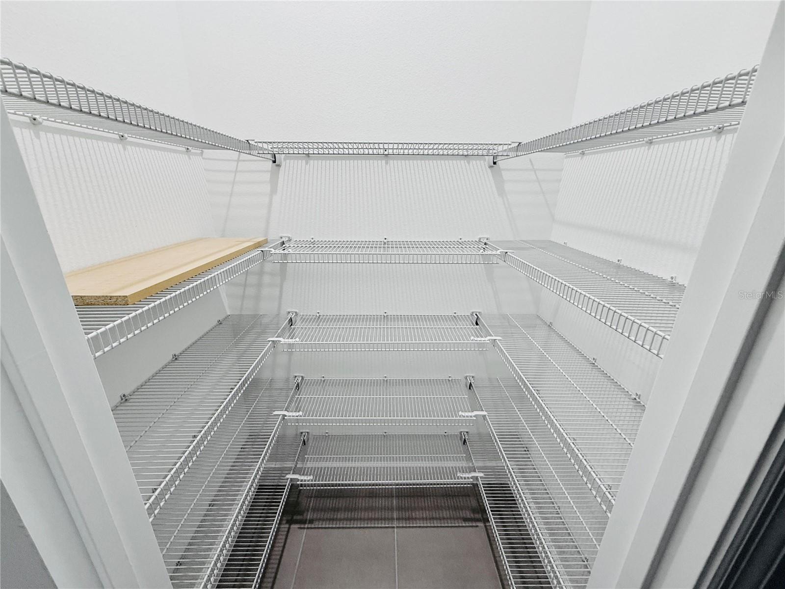 Image 34 of 52 For 12585 Clear Sapphire Drive