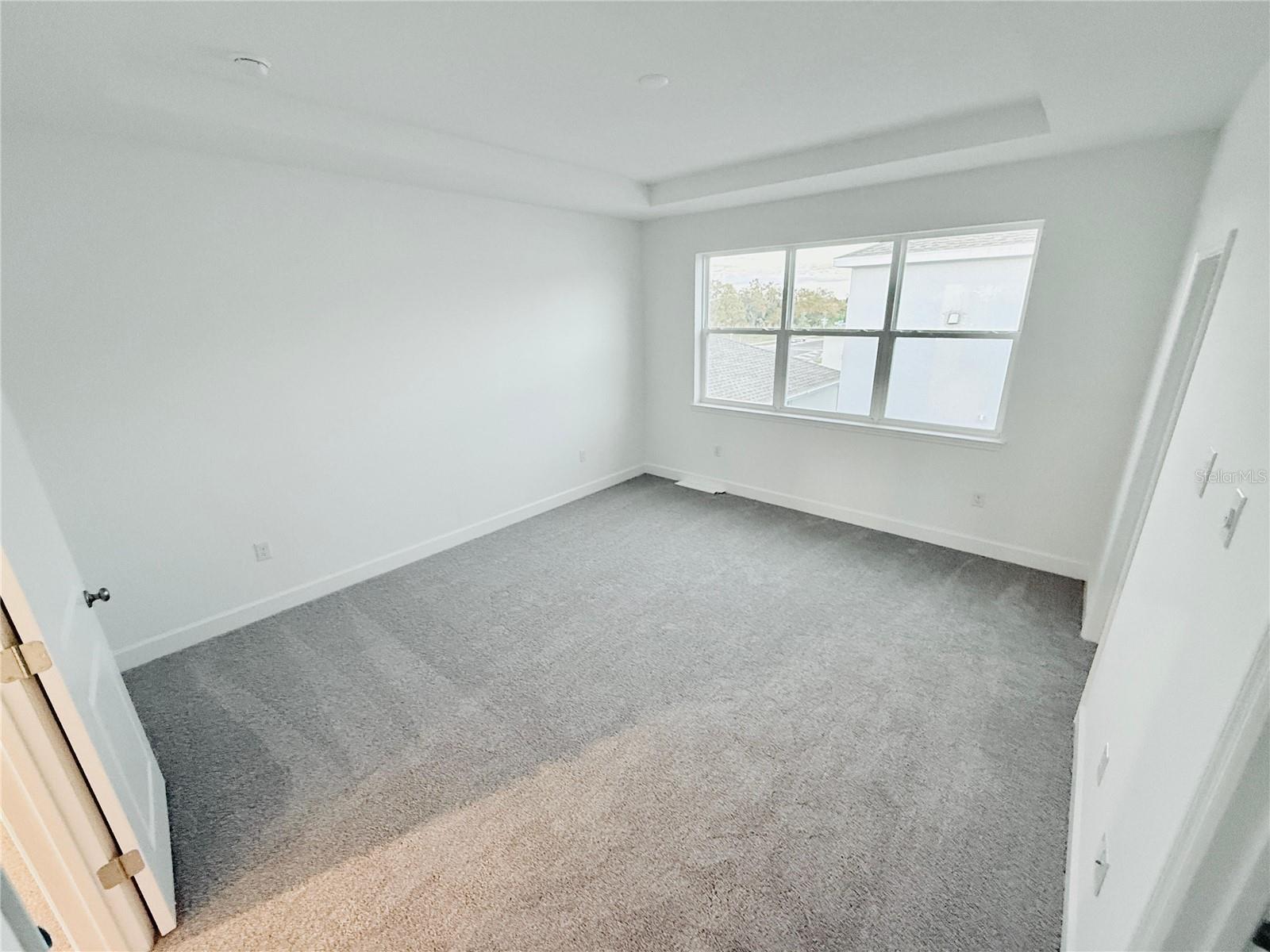 Image 36 of 52 For 12585 Clear Sapphire Drive