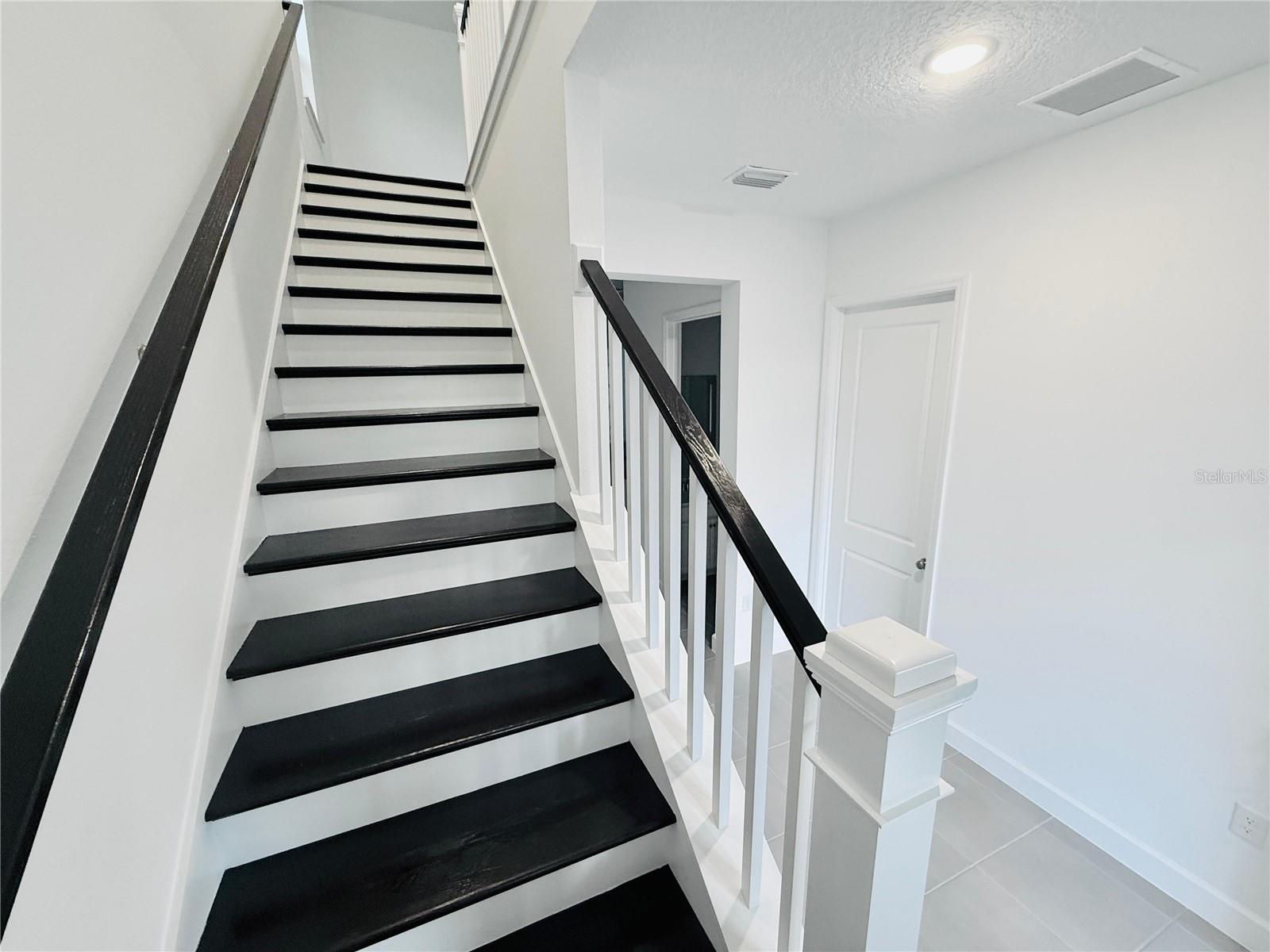 Image 9 of 52 For 12585 Clear Sapphire Drive