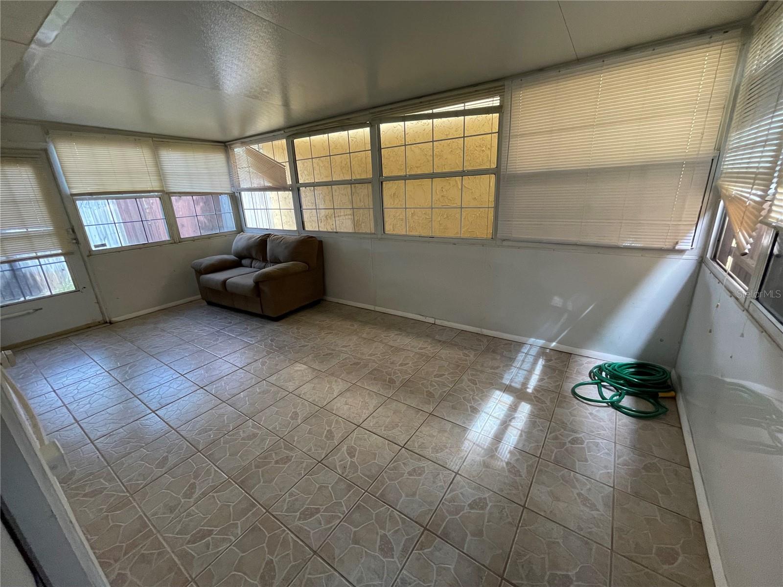 Image 8 of 8 For 326 San Rafael Street