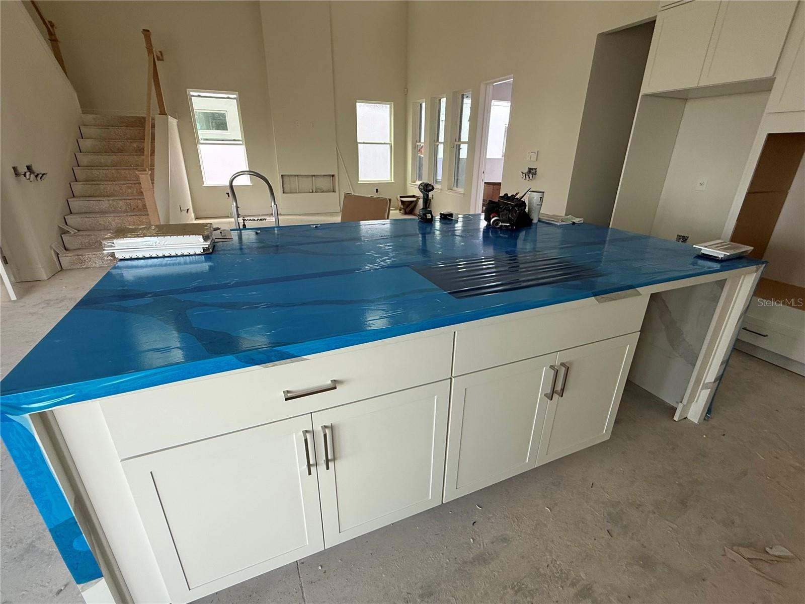 Image 5 of 21 For 10173 Gobat Alley