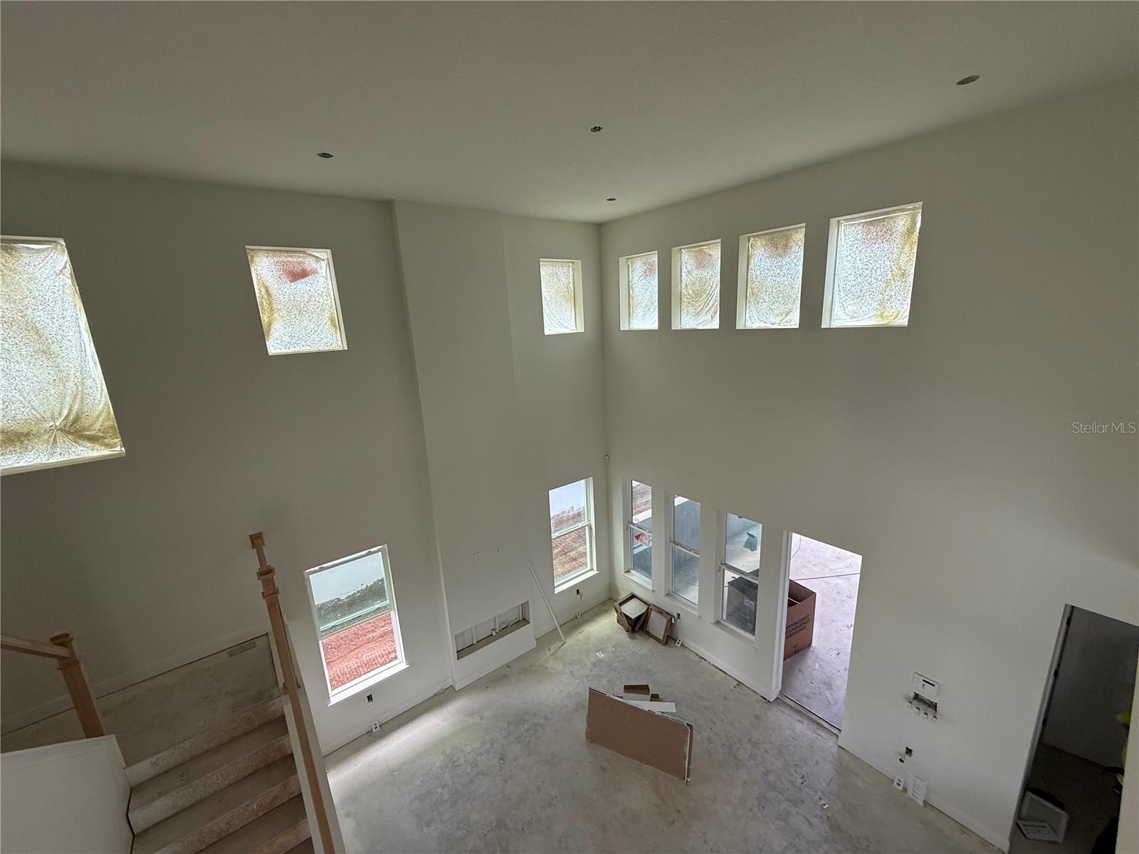 Image 8 of 21 For 10173 Gobat Alley