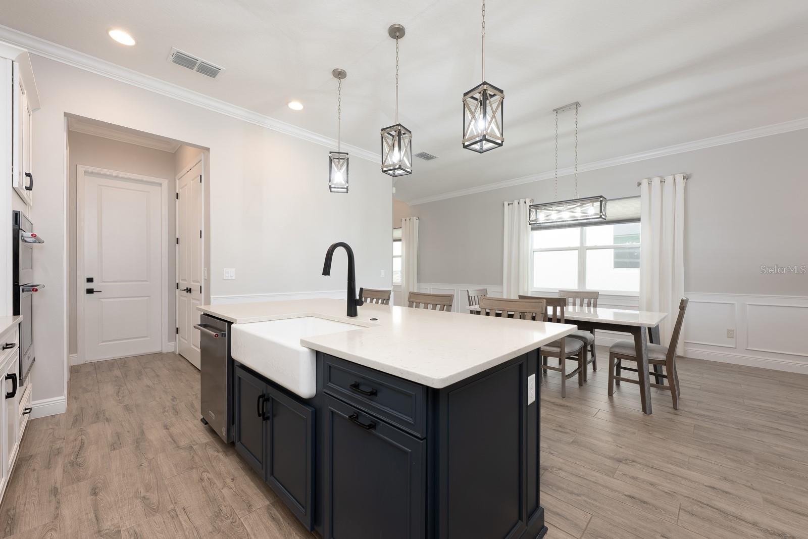 Image 11 of 45 For 15714 Vetta Drive