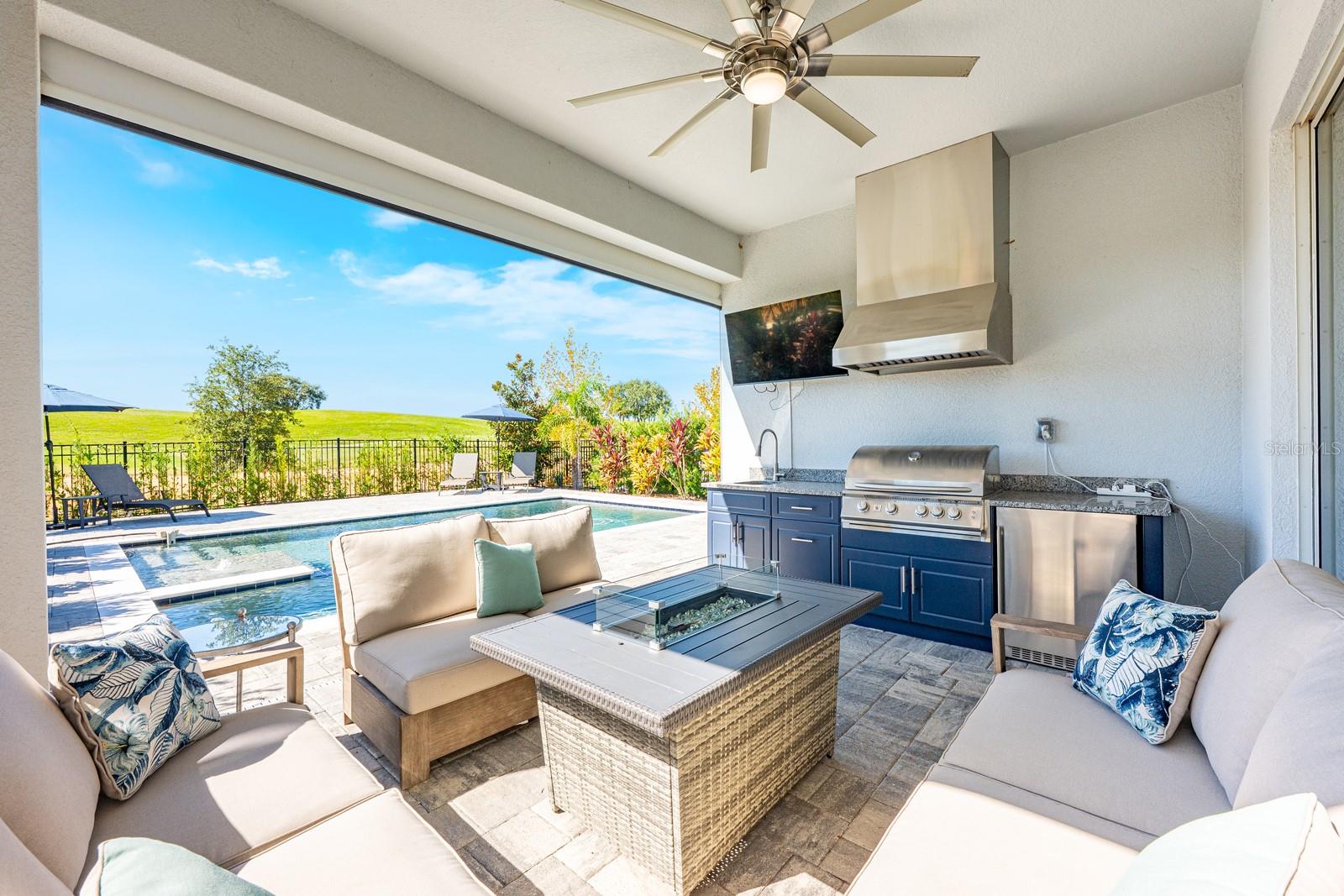 Image 3 of 45 For 15714 Vetta Drive