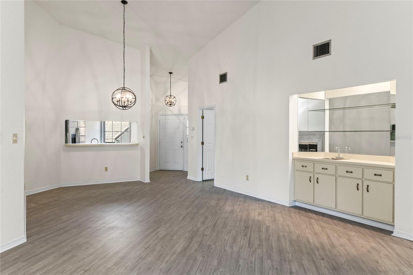 Image 13 of 40 For 3996 Radley Court 3996