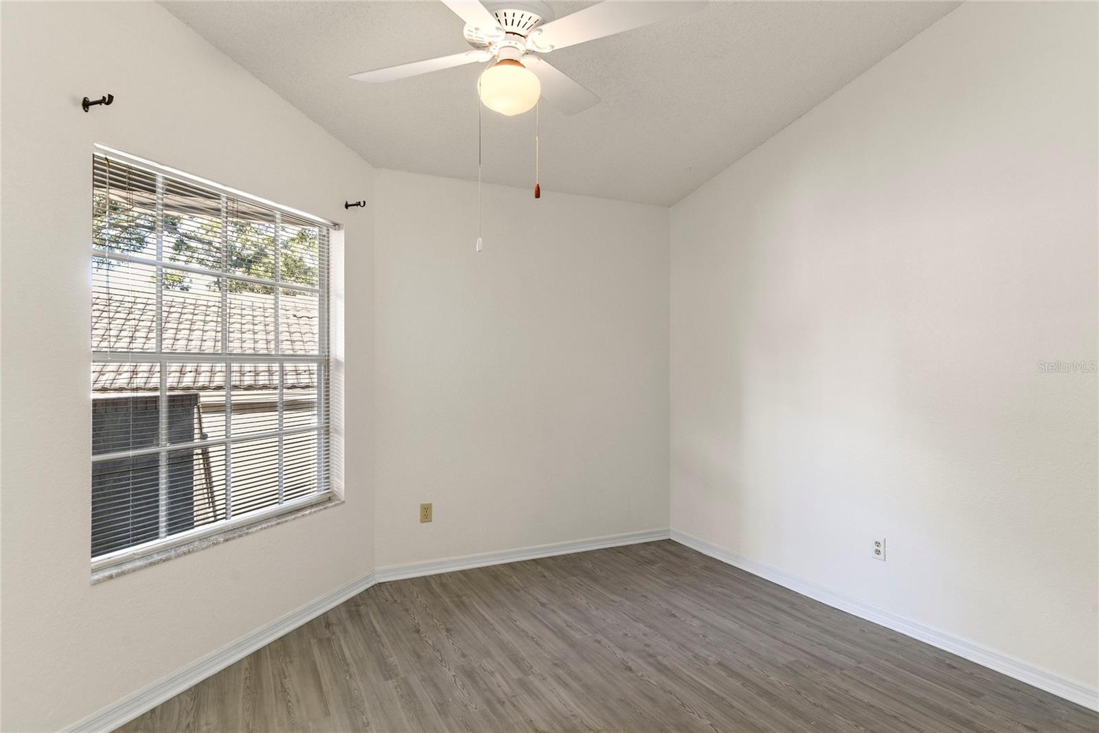 Image 25 of 40 For 3996 Radley Court 3996