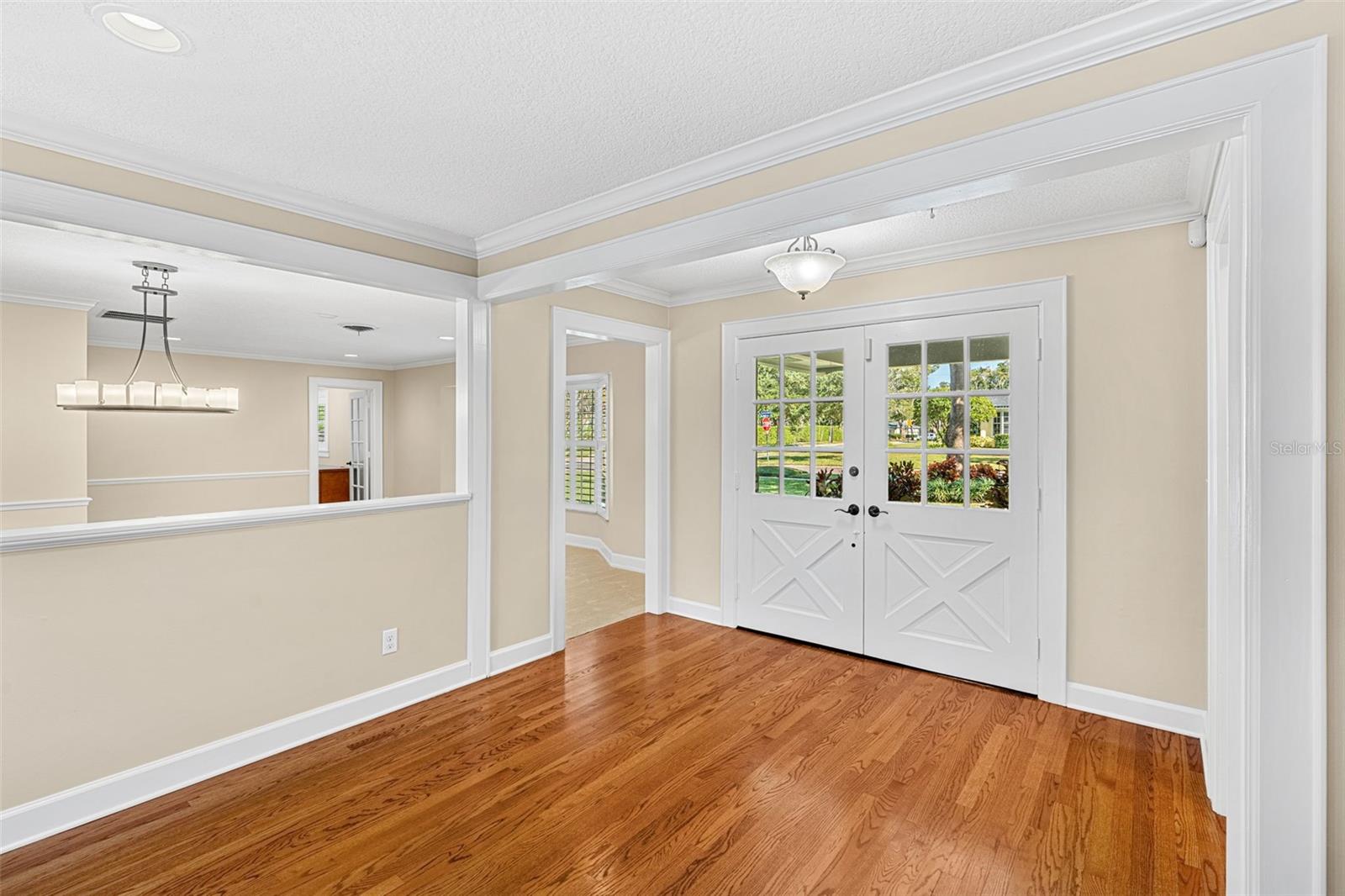 Image 11 of 55 For 1421 Sunnyside Drive