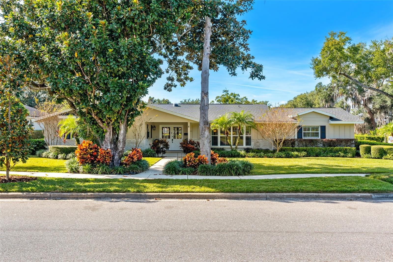 Image 2 of 55 For 1421 Sunnyside Drive