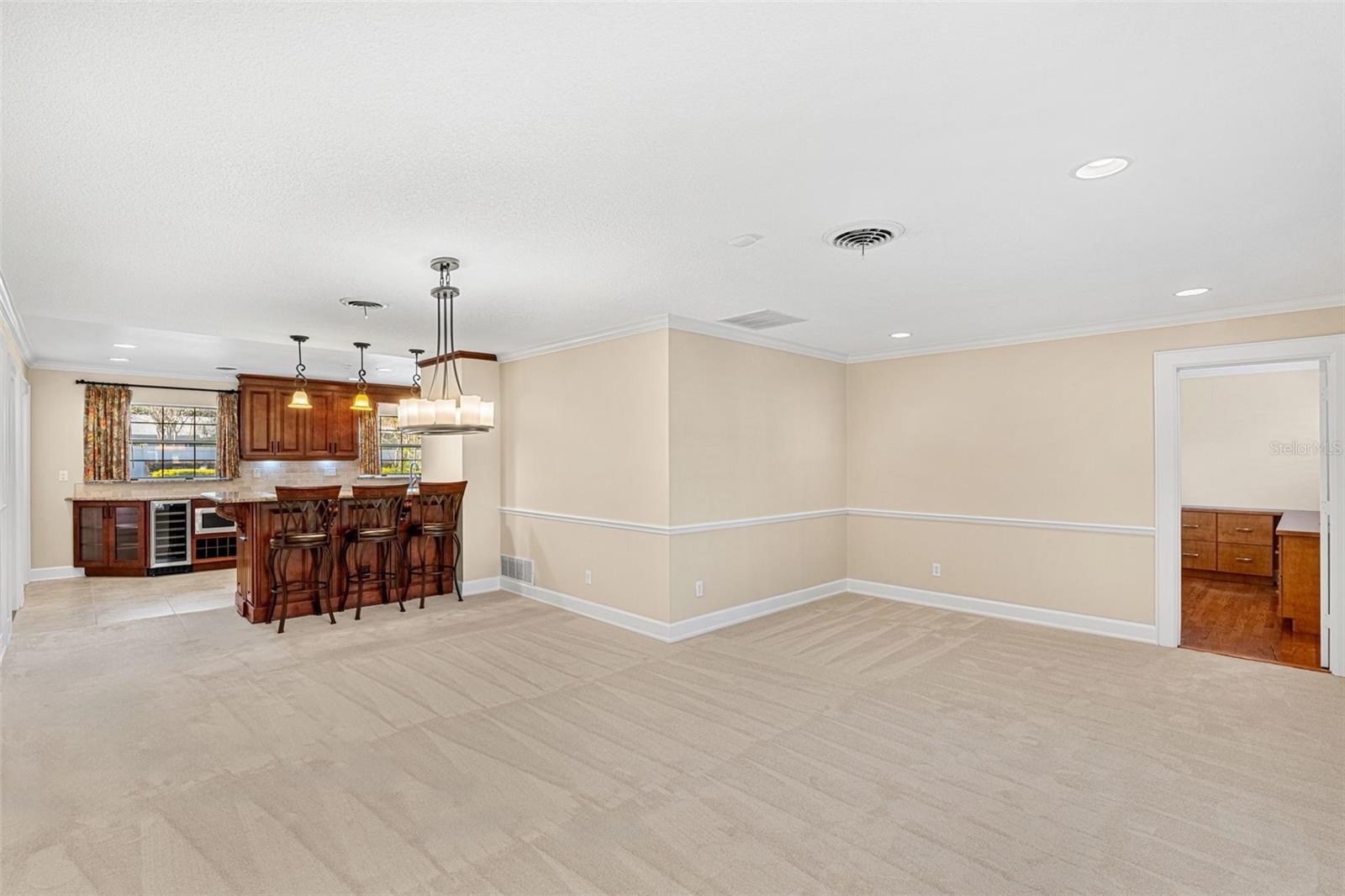 Image 22 of 55 For 1421 Sunnyside Drive