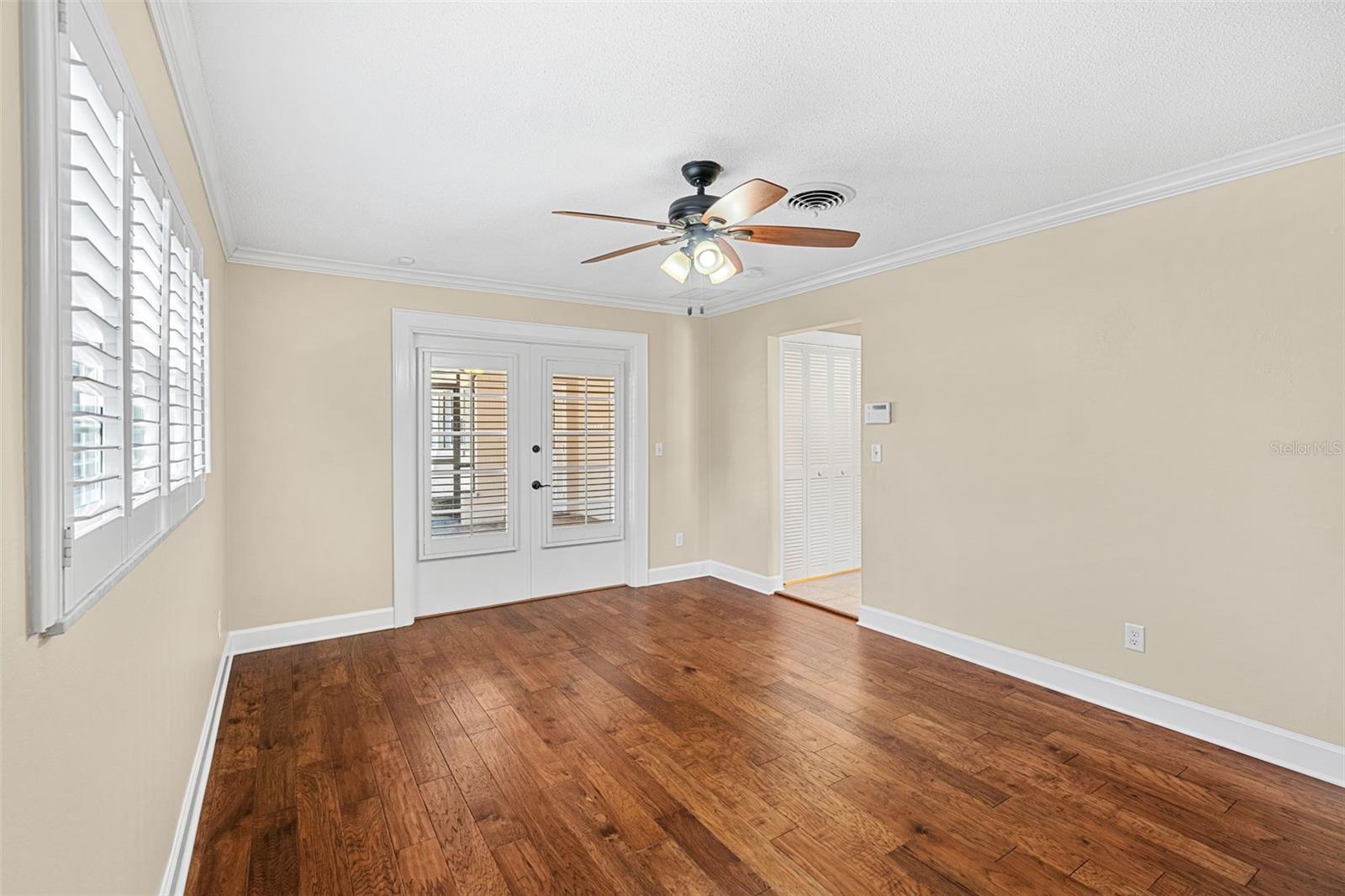 Image 32 of 55 For 1421 Sunnyside Drive