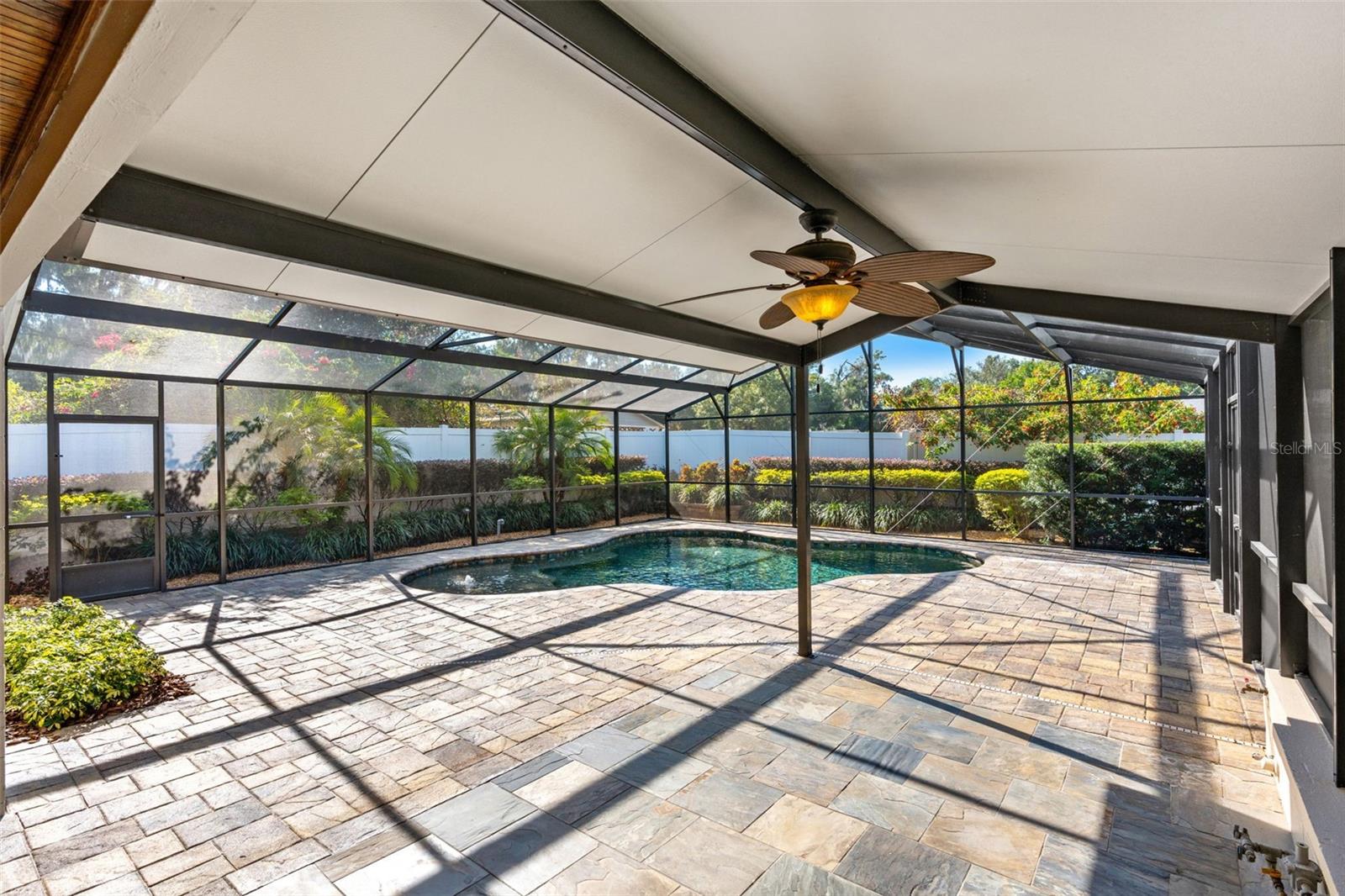 Image 39 of 55 For 1421 Sunnyside Drive