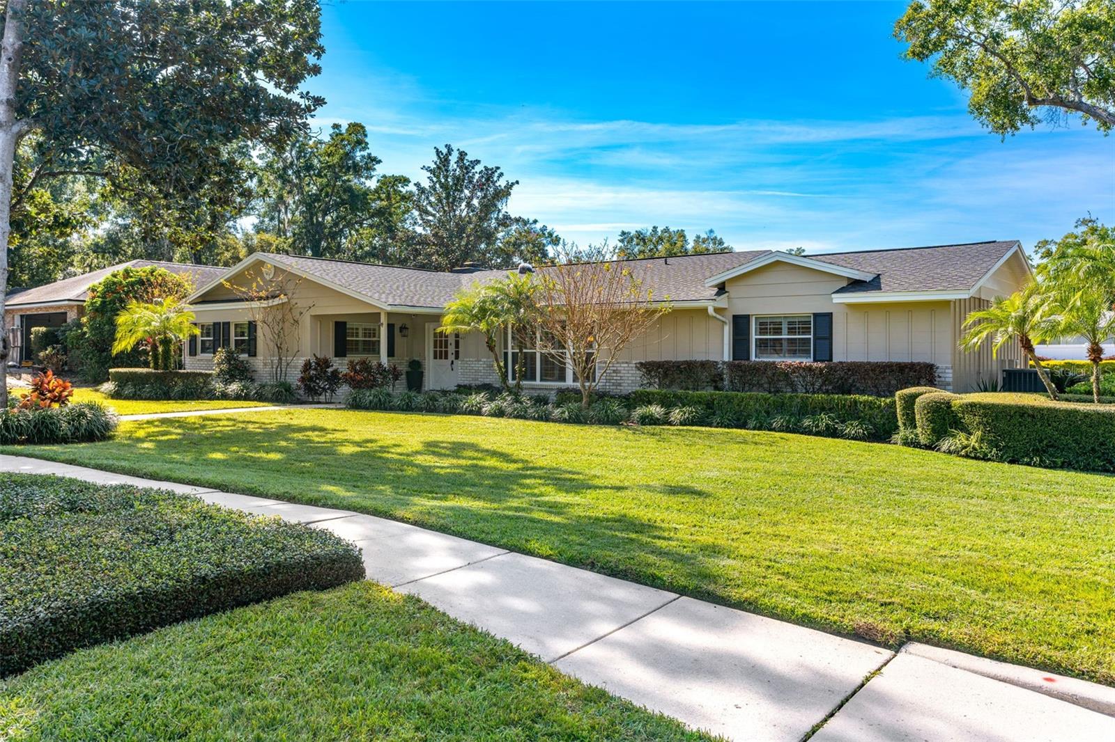 Image 4 of 55 For 1421 Sunnyside Drive