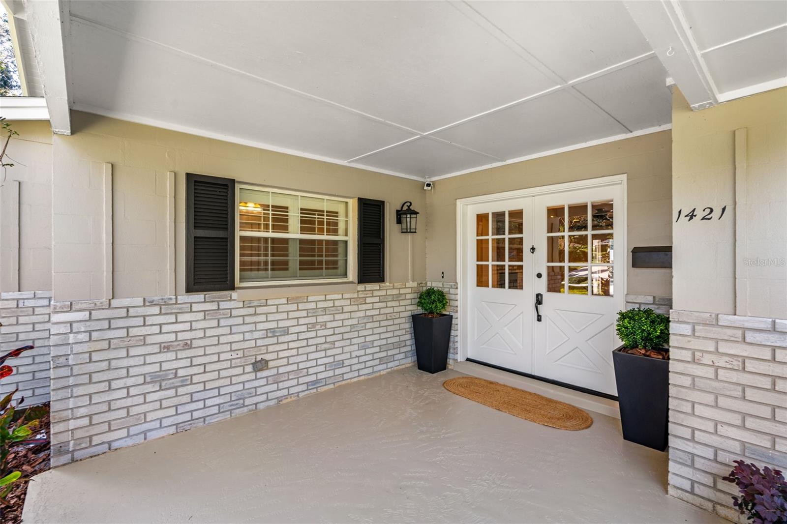 Image 8 of 55 For 1421 Sunnyside Drive