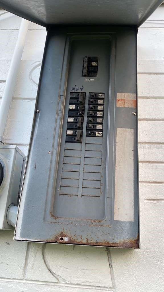 Image 14 of 14 For 1001 16th Court