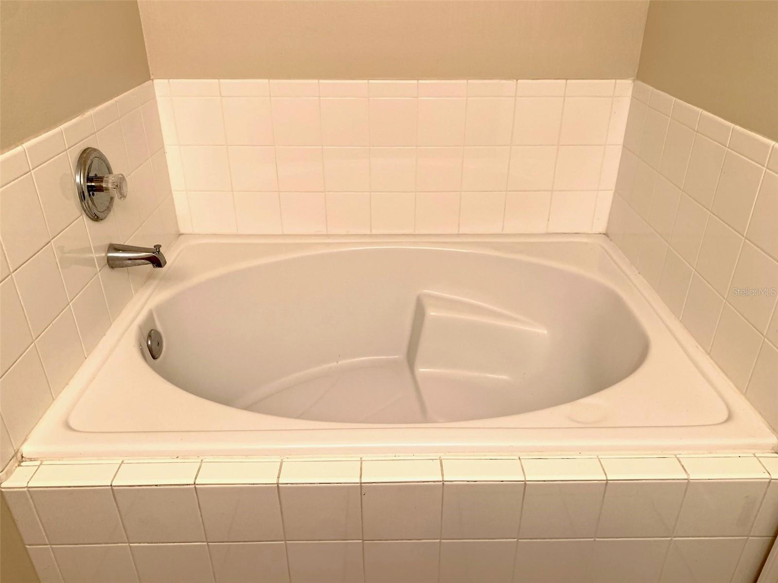 Image 12 of 18 For 2523 Abacus Court