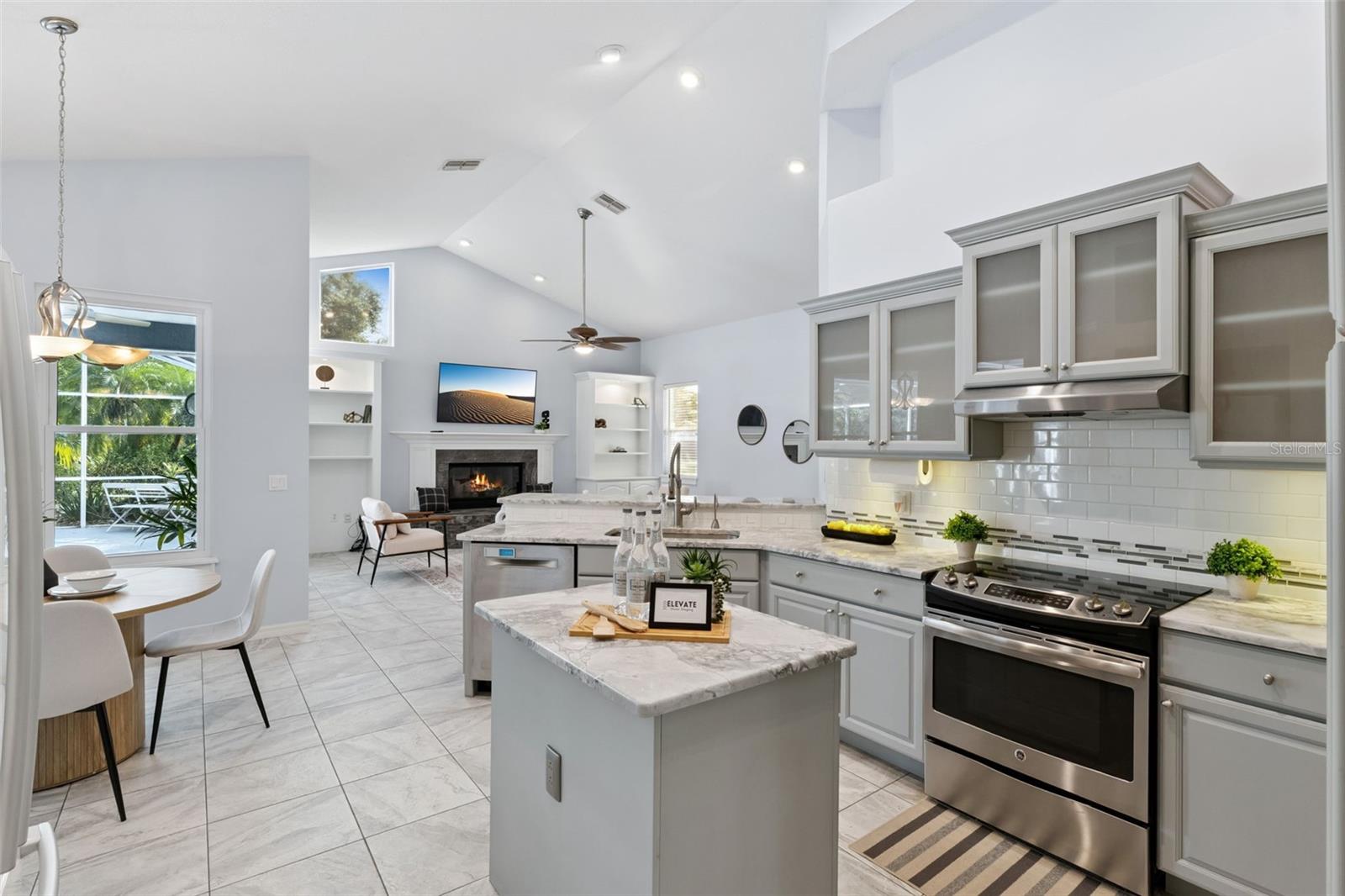 Image 20 of 63 For 2125 Kane Park Way