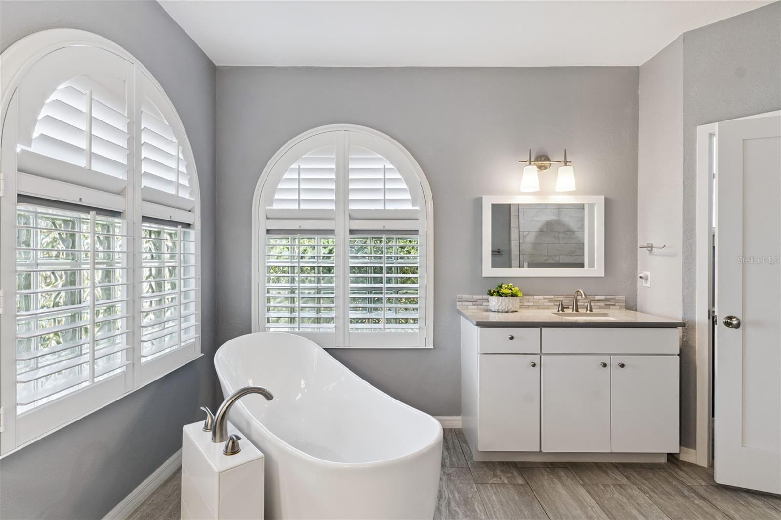 Image 26 of 63 For 2125 Kane Park Way