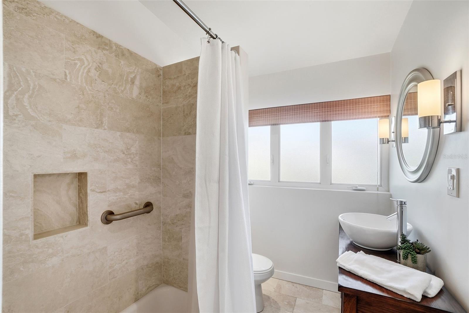 Image 22 of 26 For 3025 Northwood Boulevard