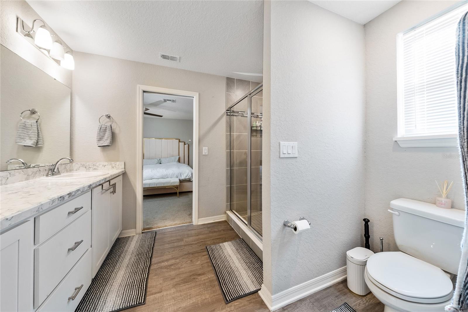 Image 21 of 34 For 419 Lily Lane