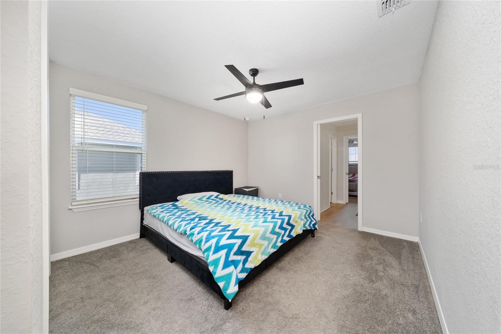 Image 25 of 34 For 419 Lily Lane