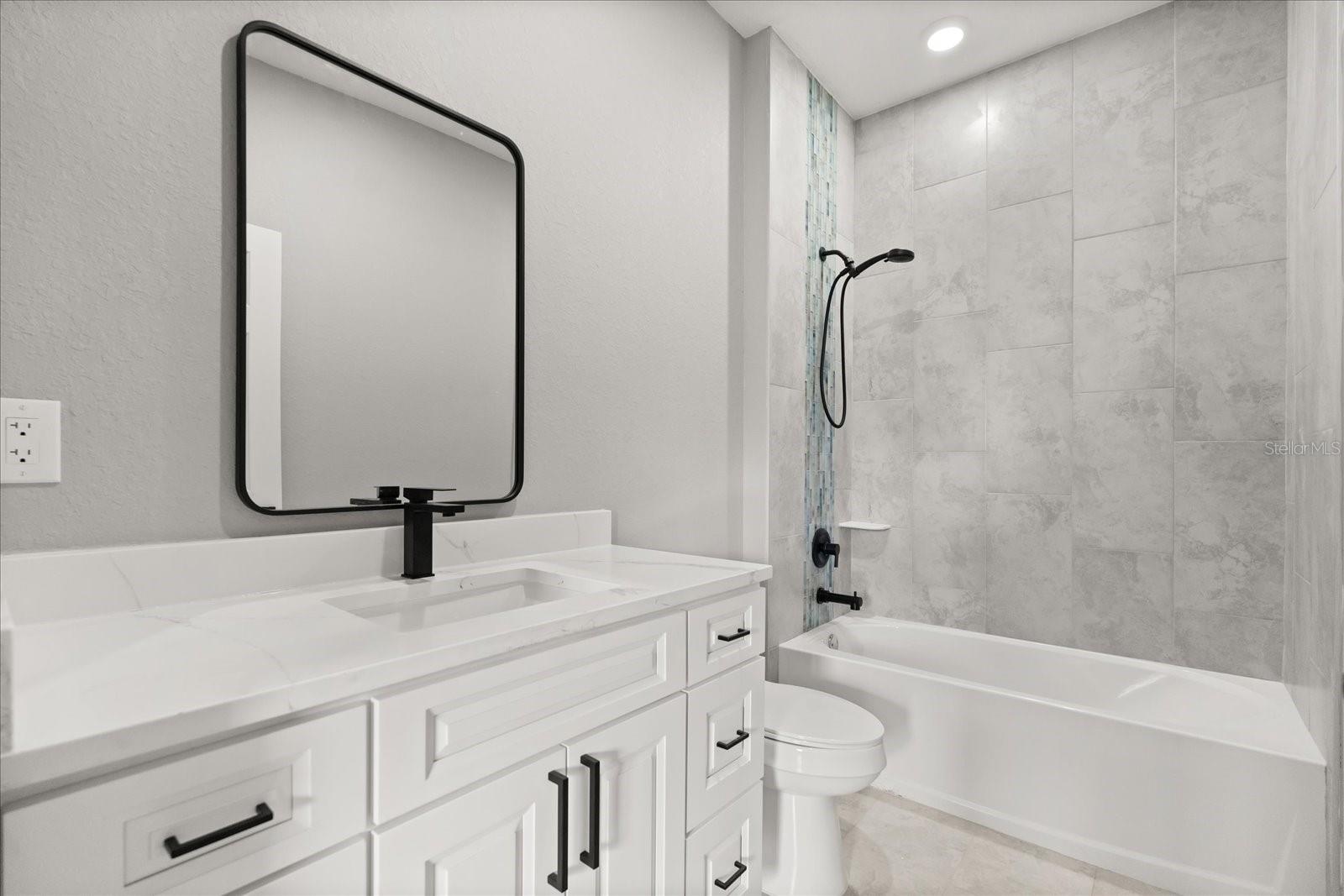 Image 13 of 13 For 1406 Lowry Avenue E