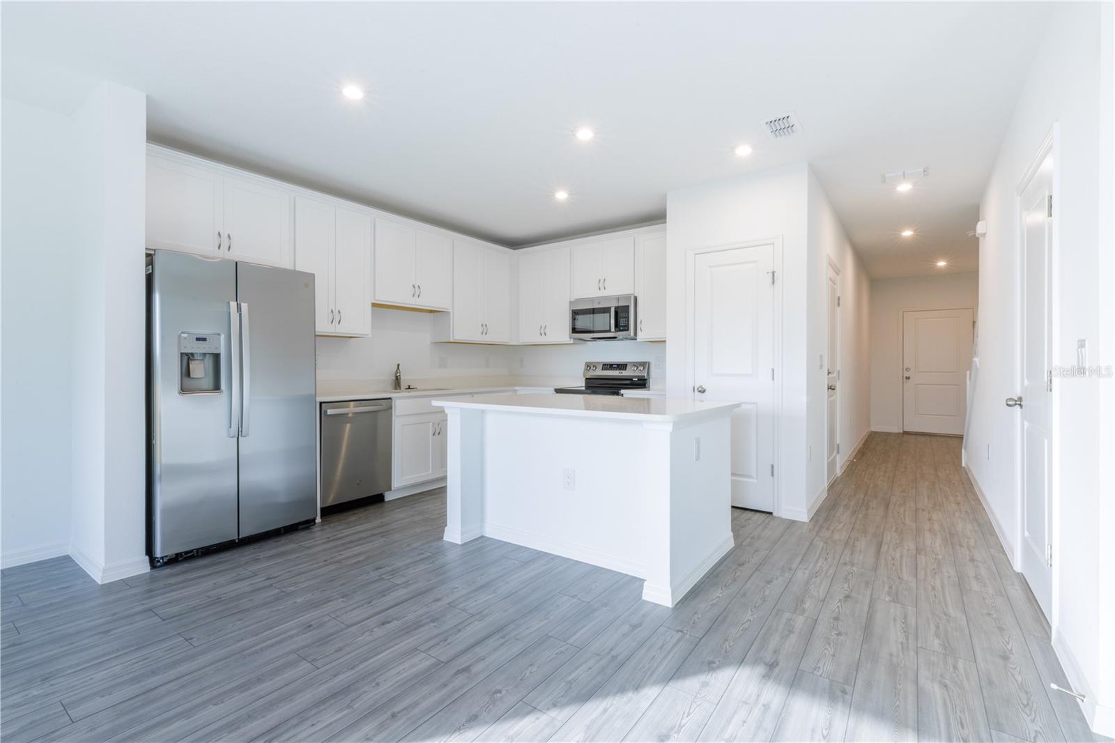 Image 2 of 31 For 3328 Thicket Street