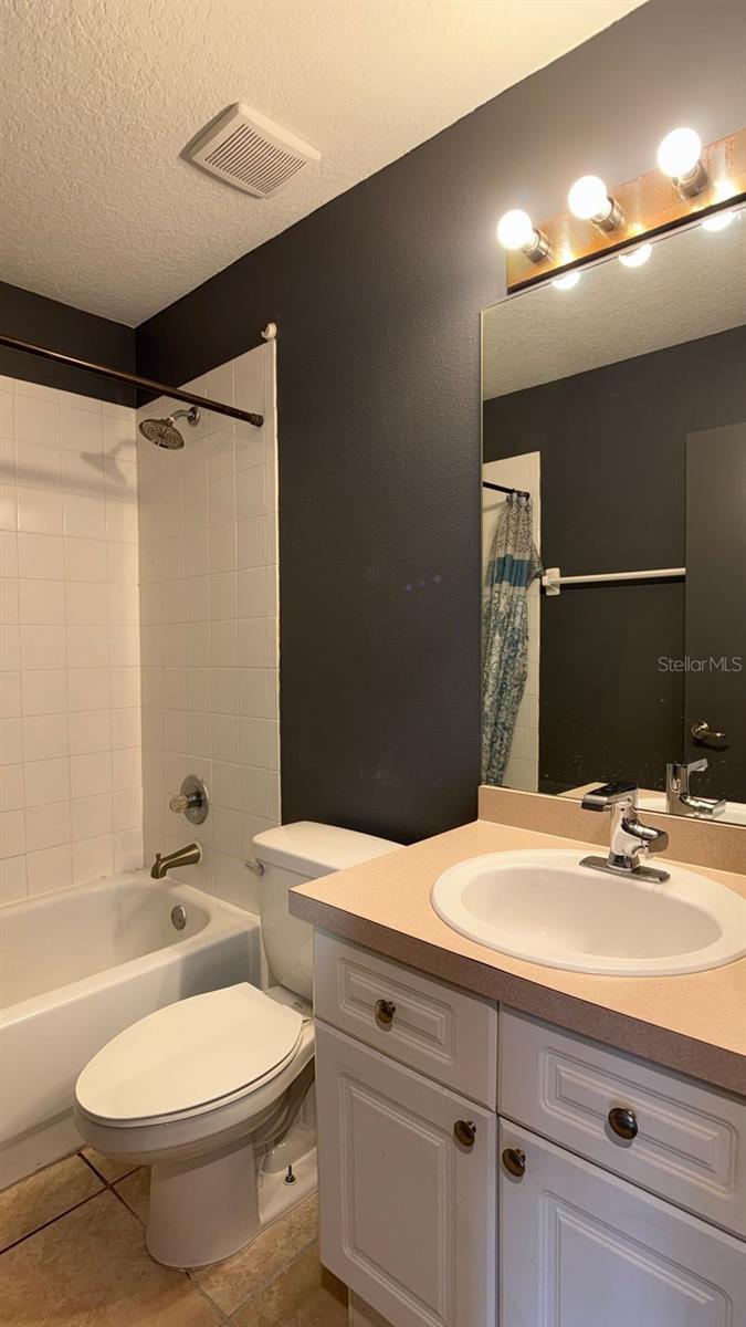 Image 15 of 28 For 211 Caribbean Drive