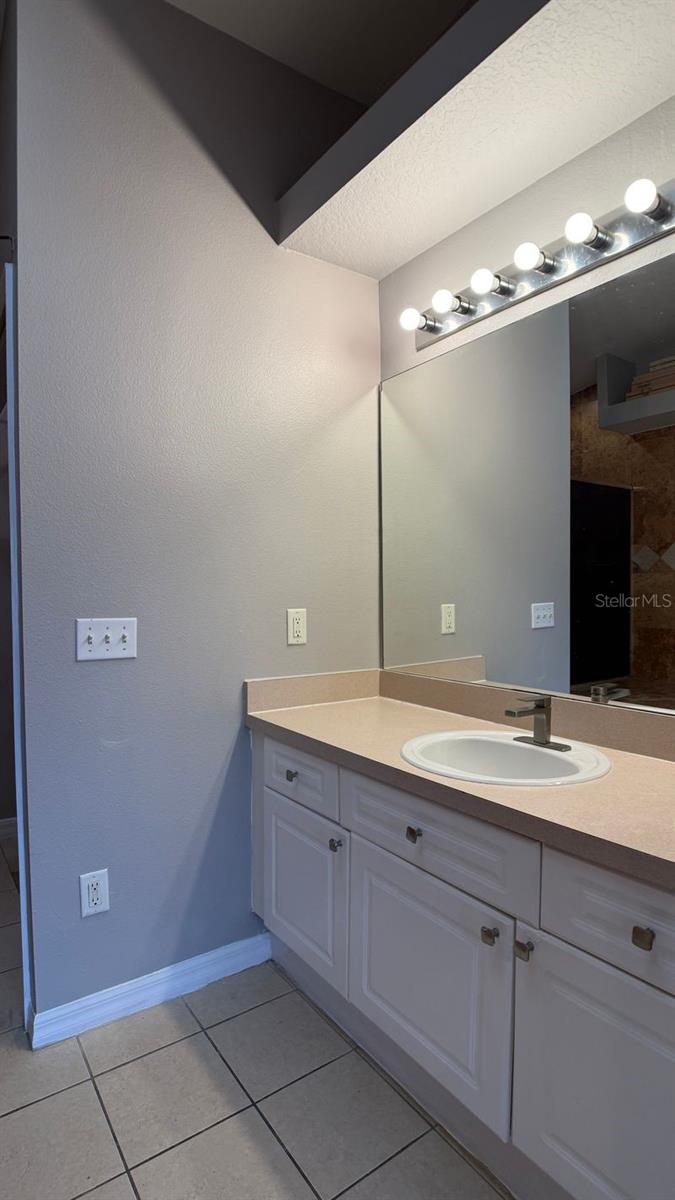 Image 20 of 28 For 211 Caribbean Drive