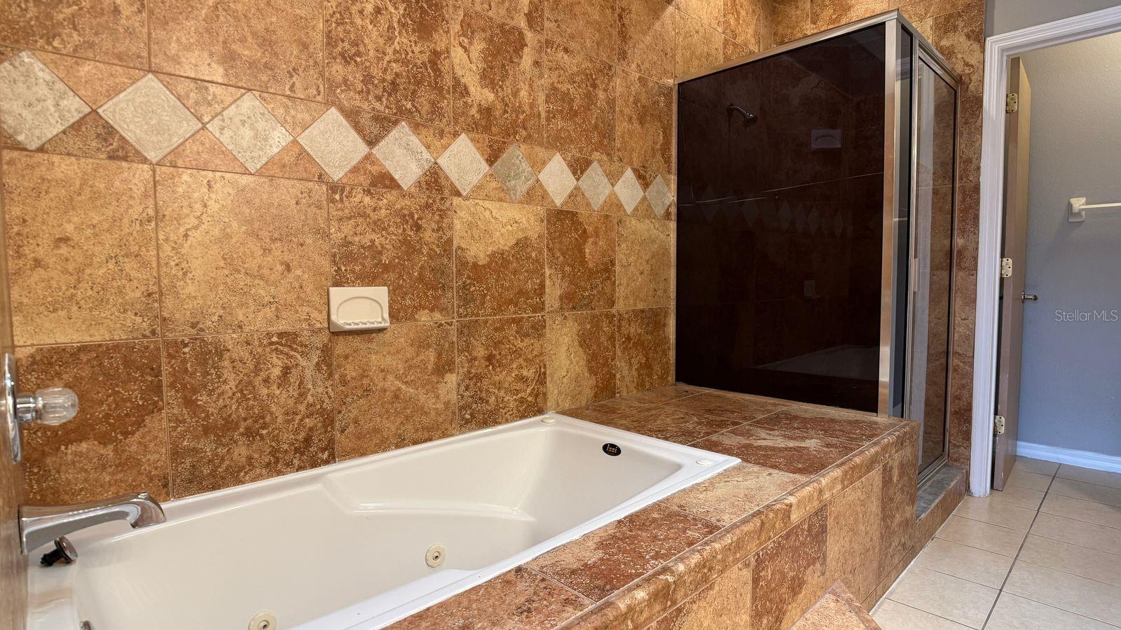 Image 22 of 28 For 211 Caribbean Drive