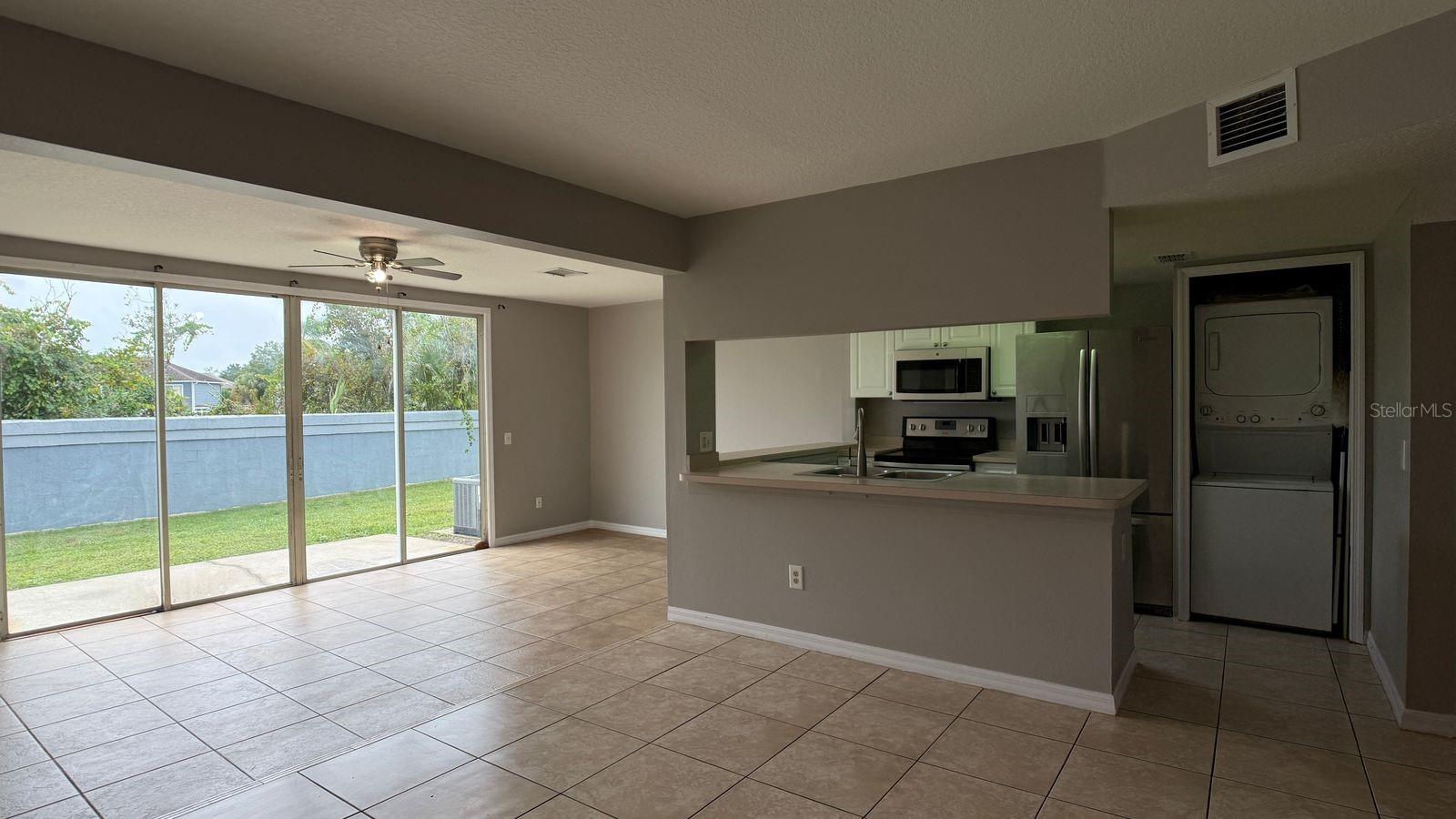 Image 4 of 28 For 211 Caribbean Drive