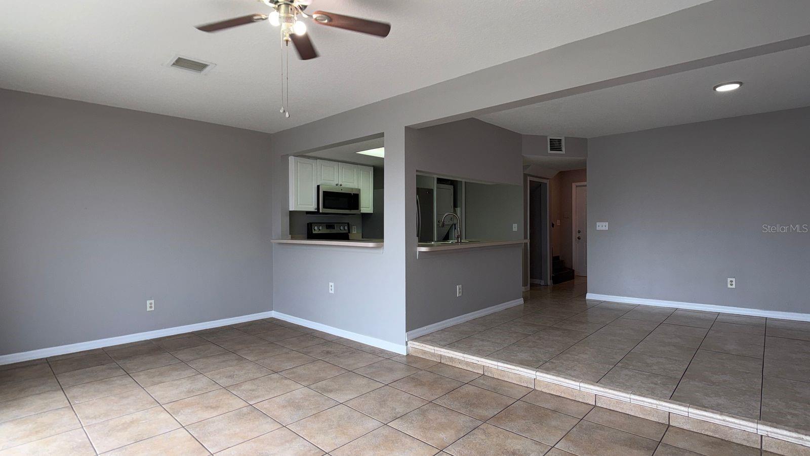 Image 7 of 28 For 211 Caribbean Drive