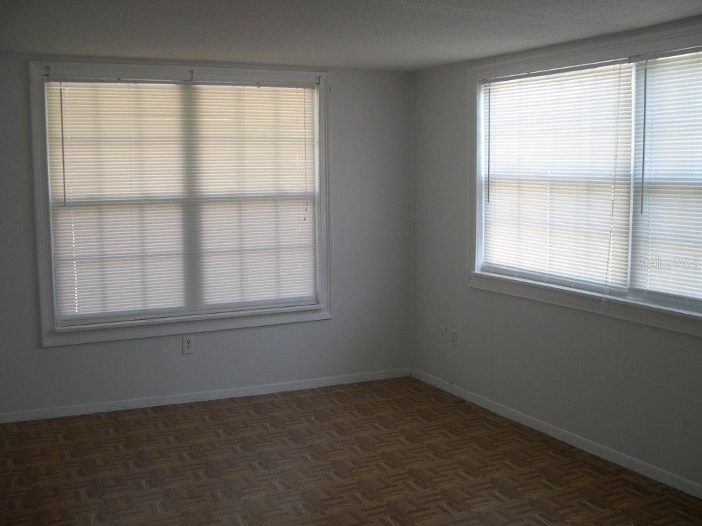 Image 8 of 12 For 220 Golden Days Drive