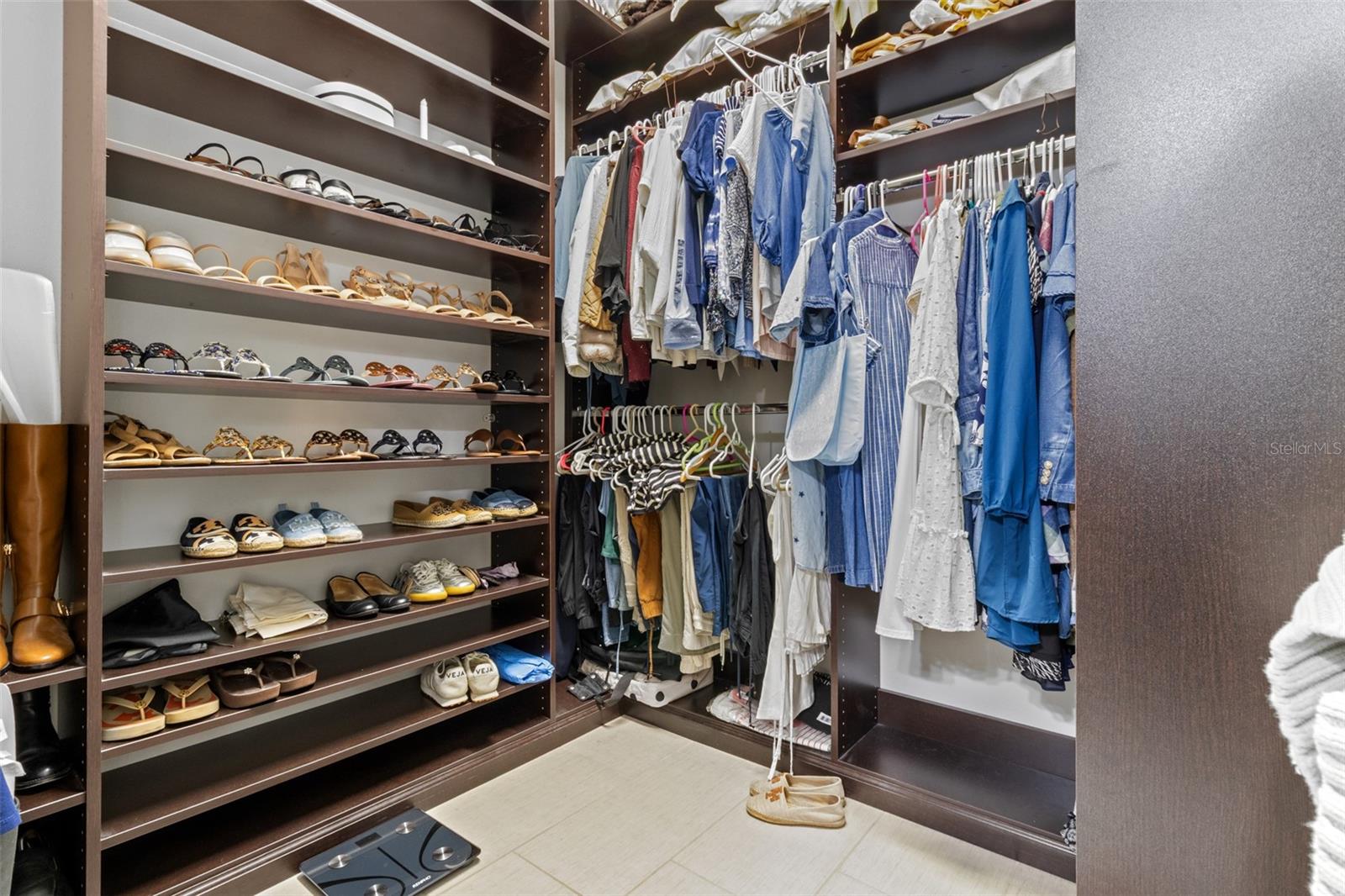 Image 17 of 58 For 13612 Lessing Avenue