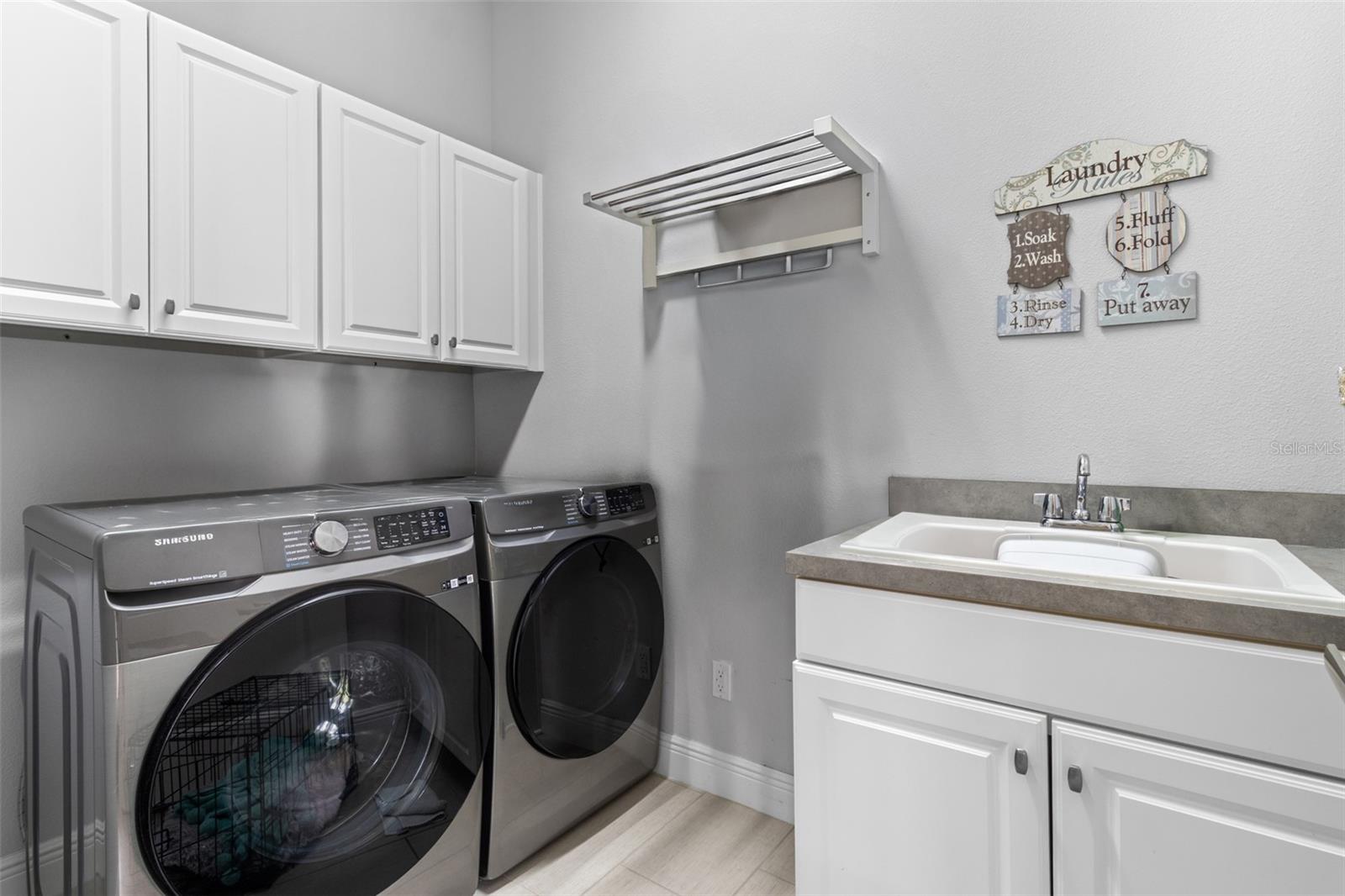 Image 23 of 58 For 13612 Lessing Avenue