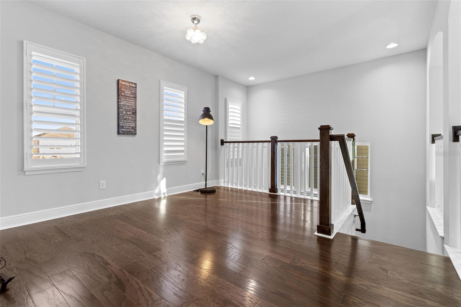 Image 32 of 58 For 13612 Lessing Avenue