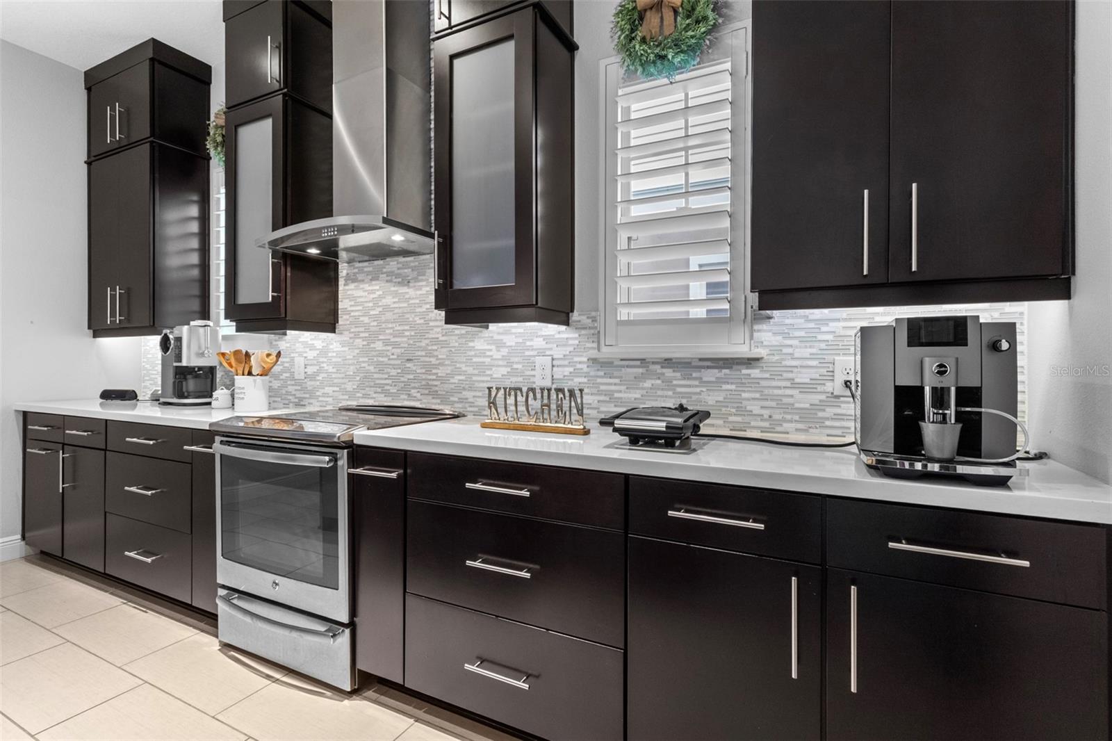 Image 4 of 58 For 13612 Lessing Avenue