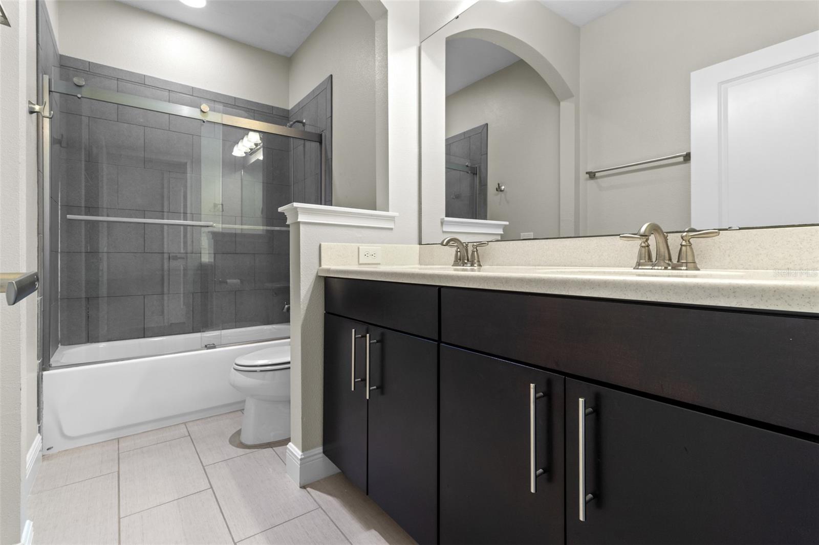 Image 40 of 58 For 13612 Lessing Avenue