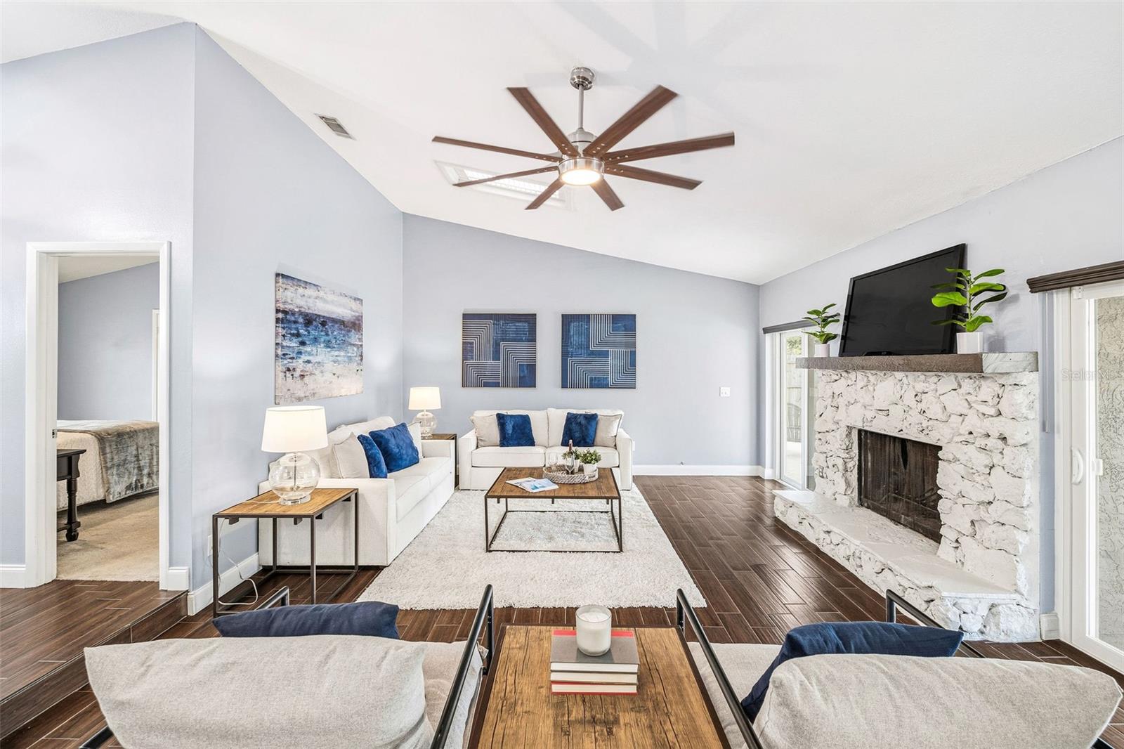 Image 3 of 30 For 5037 Nadine Street