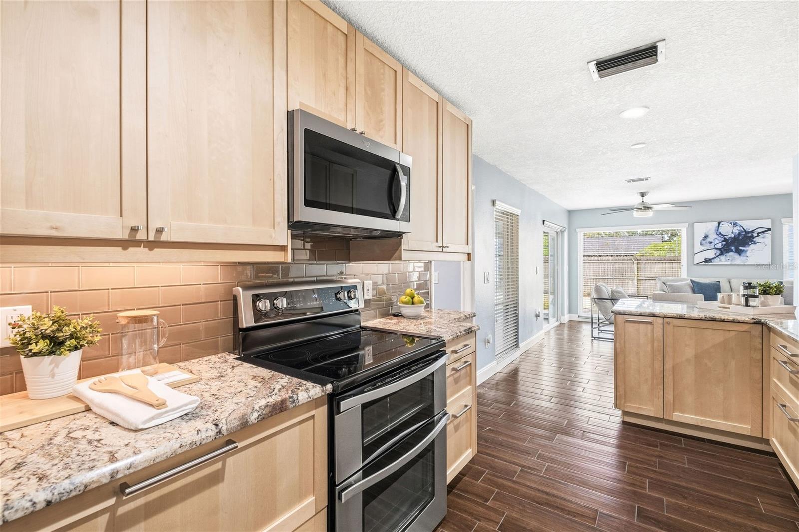 Image 7 of 30 For 5037 Nadine Street