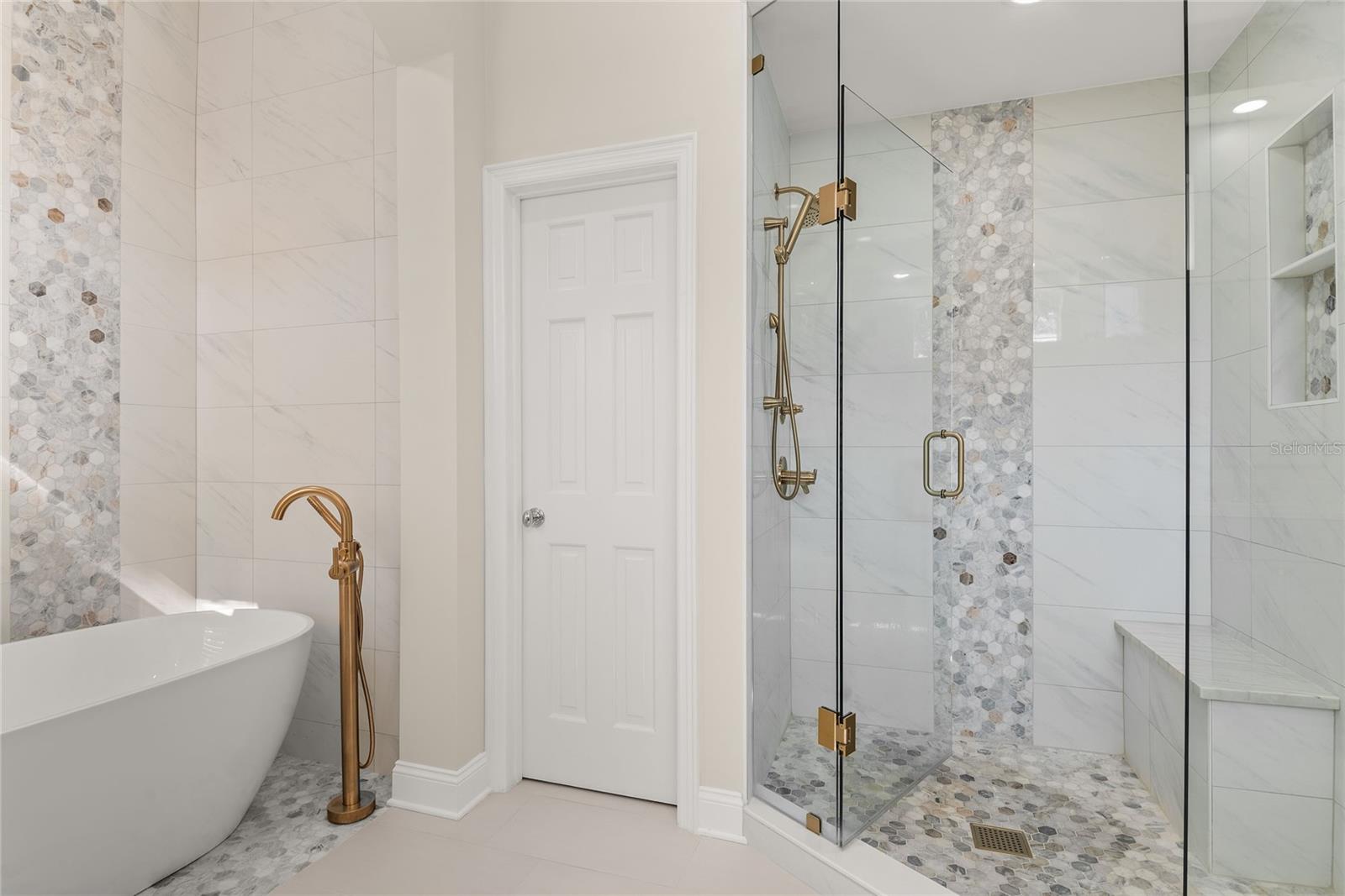 Image 25 of 78 For 1860 Summerland Avenue