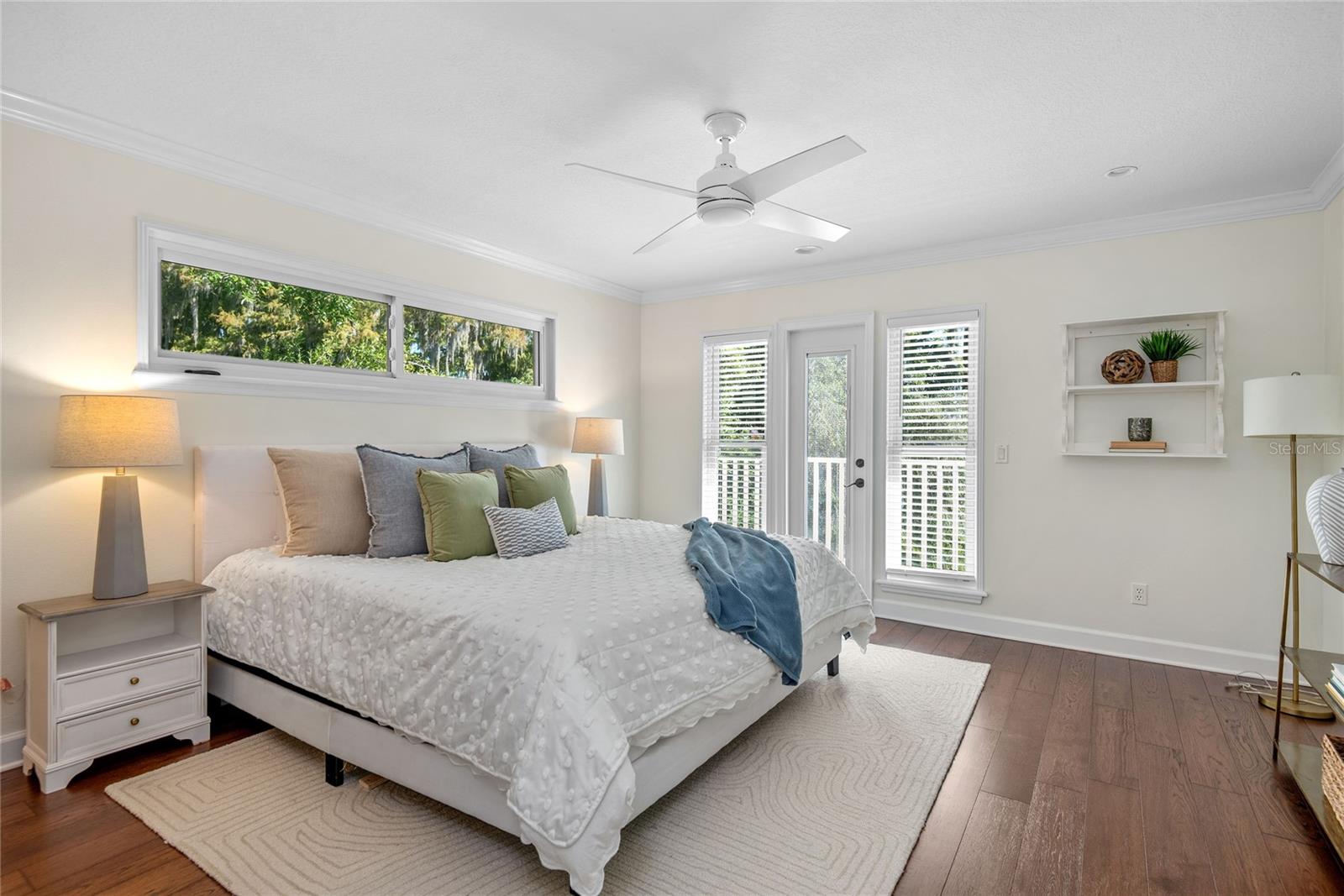 Image 40 of 78 For 1860 Summerland Avenue