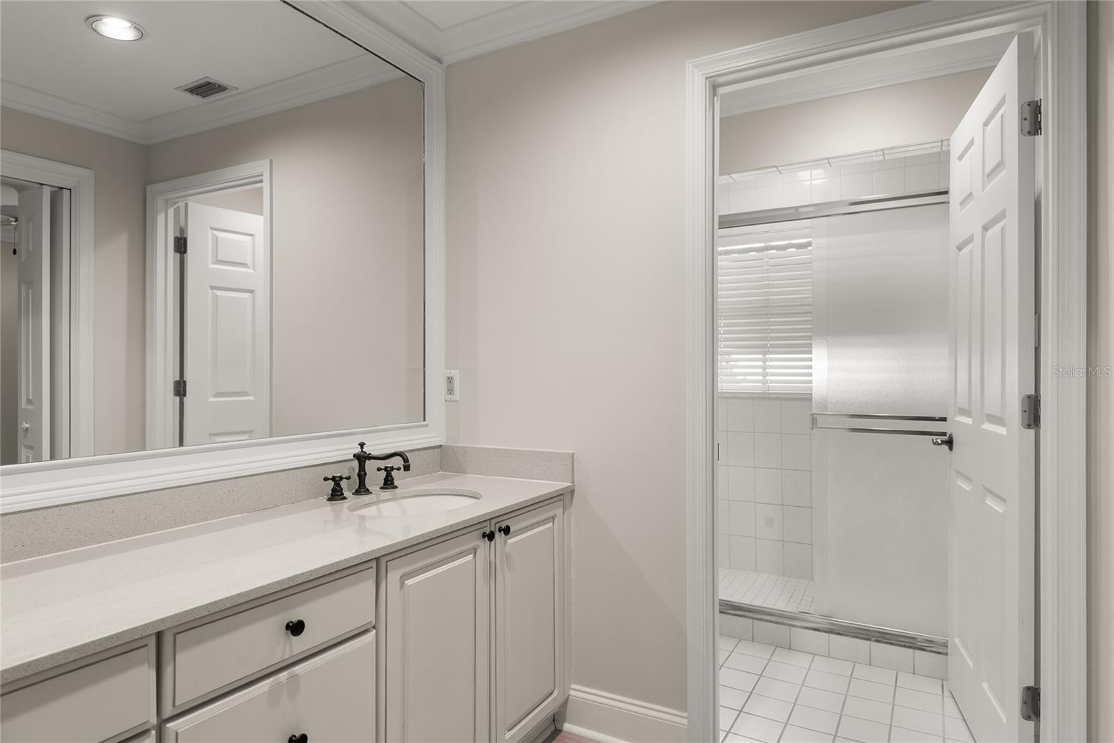 Image 49 of 78 For 1860 Summerland Avenue