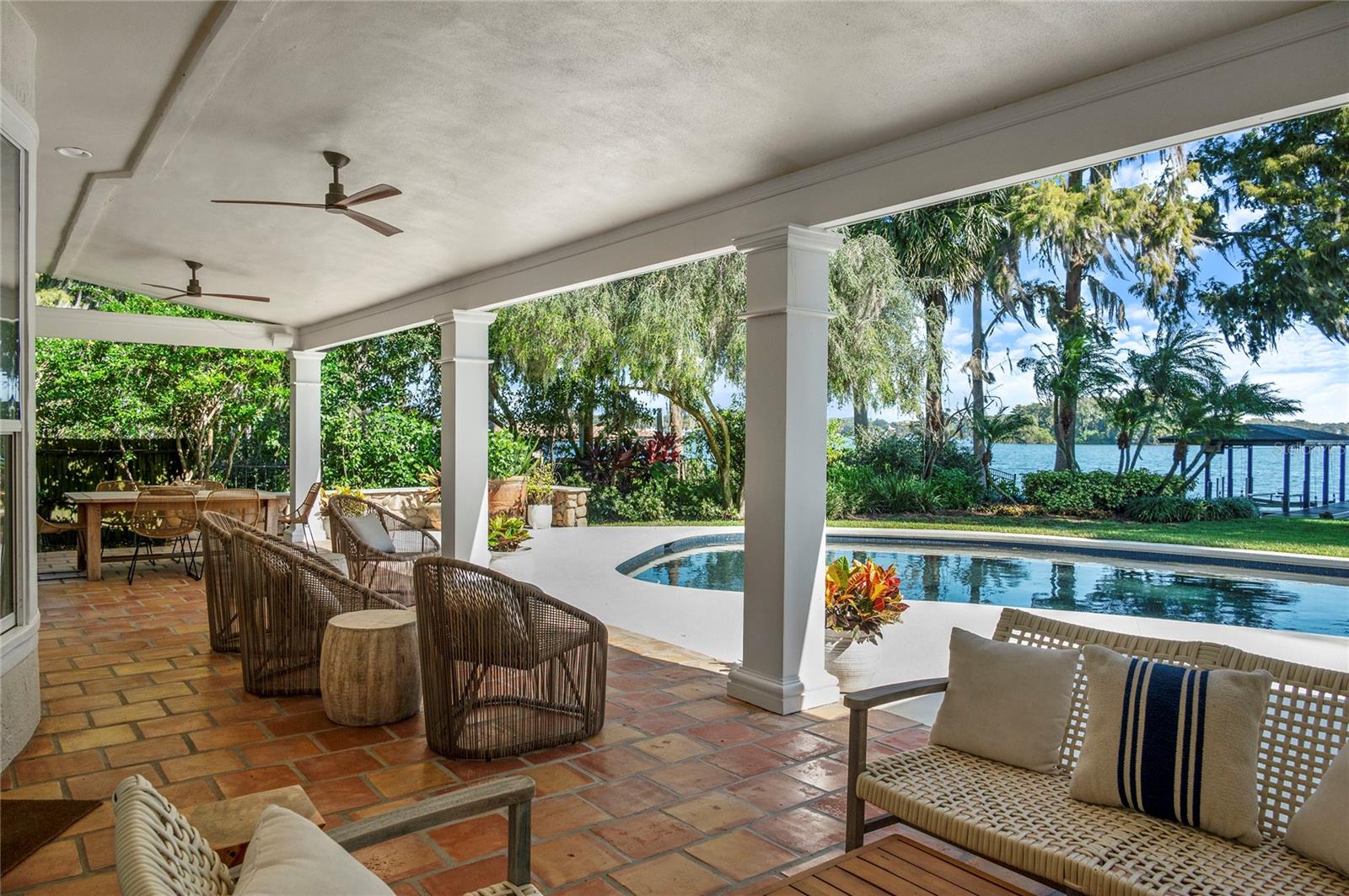 Image 52 of 78 For 1860 Summerland Avenue